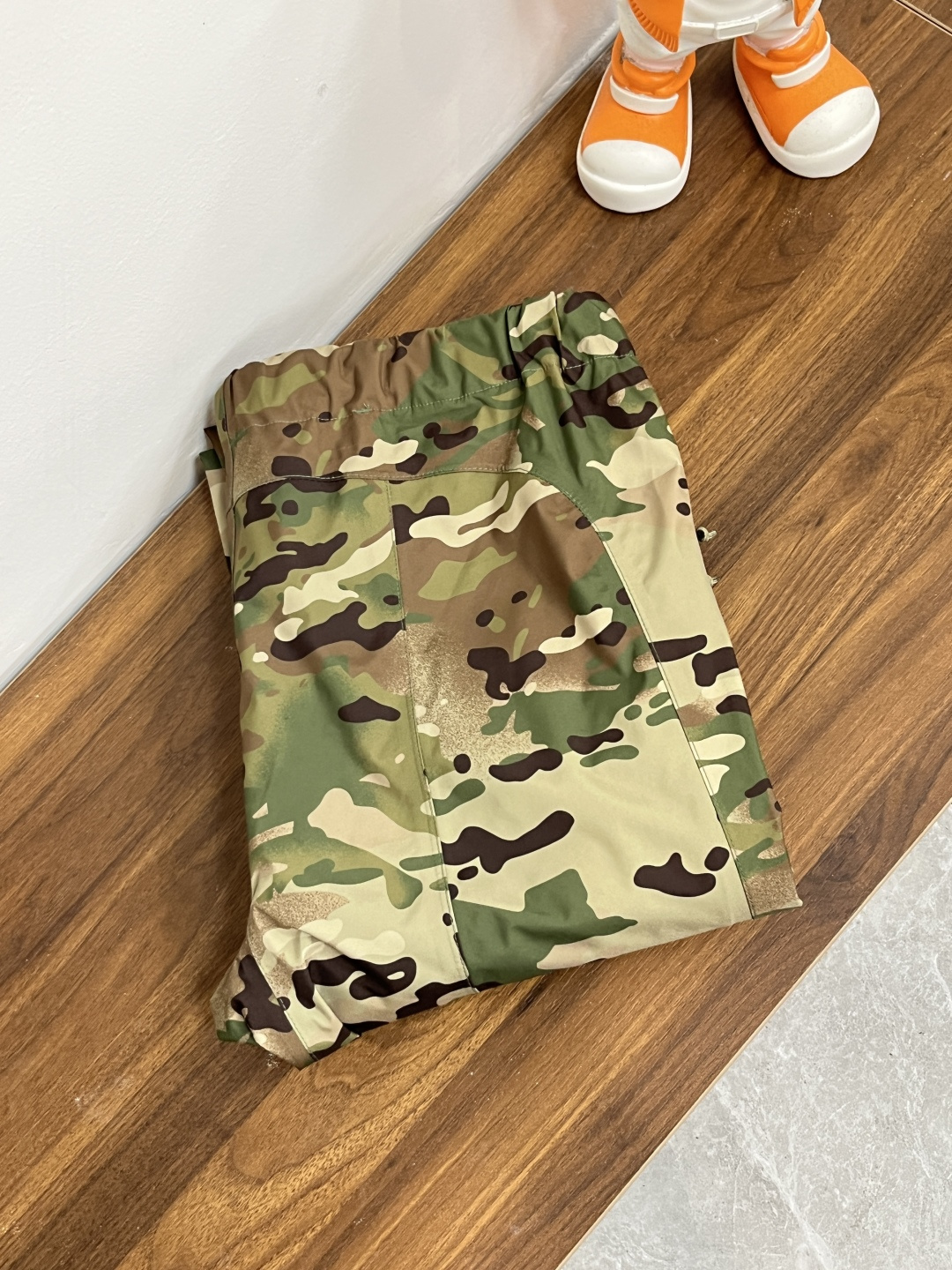 NO:526539,The main recommendation is Archaeoptera Bird 25SS new sports casual pants Archaeoptera Bird This jacket is made of recycled nylon fabric. It is sports outdoor quick-drying casual pants. The style is very unique and novel, with a great sense of class, and the upper body effect is huge and beautiful. It is highly recommended!  Code Number M-3XL H2025 new model first release, arc'teryx, jackets & coats, alexander wang19860909主推 始祖鸟 25SS新款运动休闲裤始祖鸟这款夹克采用再生尼龙面料制作而成,运动户外速干休闲裤,款式非常独特新颖,档次感超赞,上身效果巨好看,强烈推荐！ 码数M-3XL H2025新款首发,arc'teryx,jackets & coats,alexander wang,Men's clothing