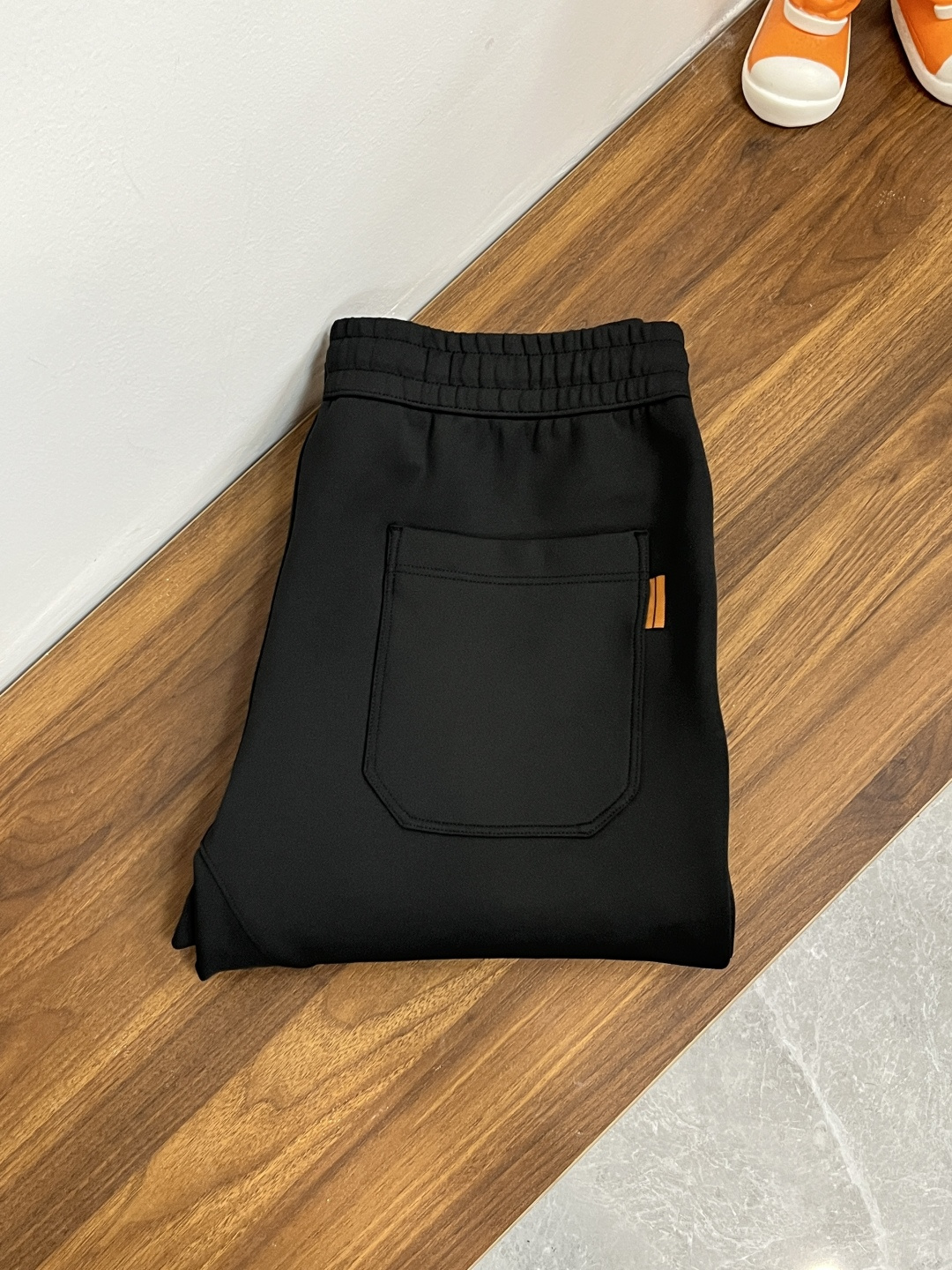 NO:571859,The main recommendation is Zegna’s 25 new autumn and winter casual pants. Zegna’s pants can definitely make money with your eyes closed!  Autumn and winter casual pants, very versatile, elastic waist, can be worn for daily work and outdoor sports, a must-have in the wardrobe!  Size 48-58 (M-4XL) H new model debut,,zegna,alexander wang19860909主推 Zegna 25年秋冬新款休闲裤杰尼亚这款裤子绝对可以闭眼收入！秋冬休闲裤,非常百搭,弹力腰围,日常工作户外运动都可以穿着,衣柜里的必备品！ 尺码48-58（M-4XL） H新款首发,,zegna,alexander wang,Men's clothing