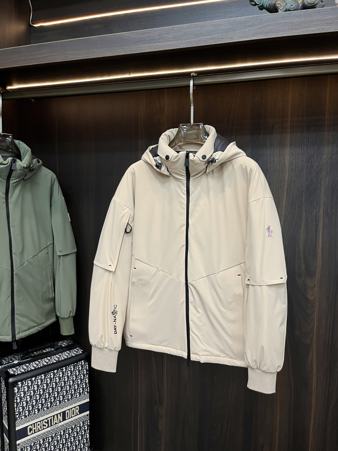 🌸 主推羽绒🌹Moncler 2025最新款时尚设计师款羽绒外套❤️‍🔥蒙口连帽羽绒服，冬季顶级轻奢羽绒