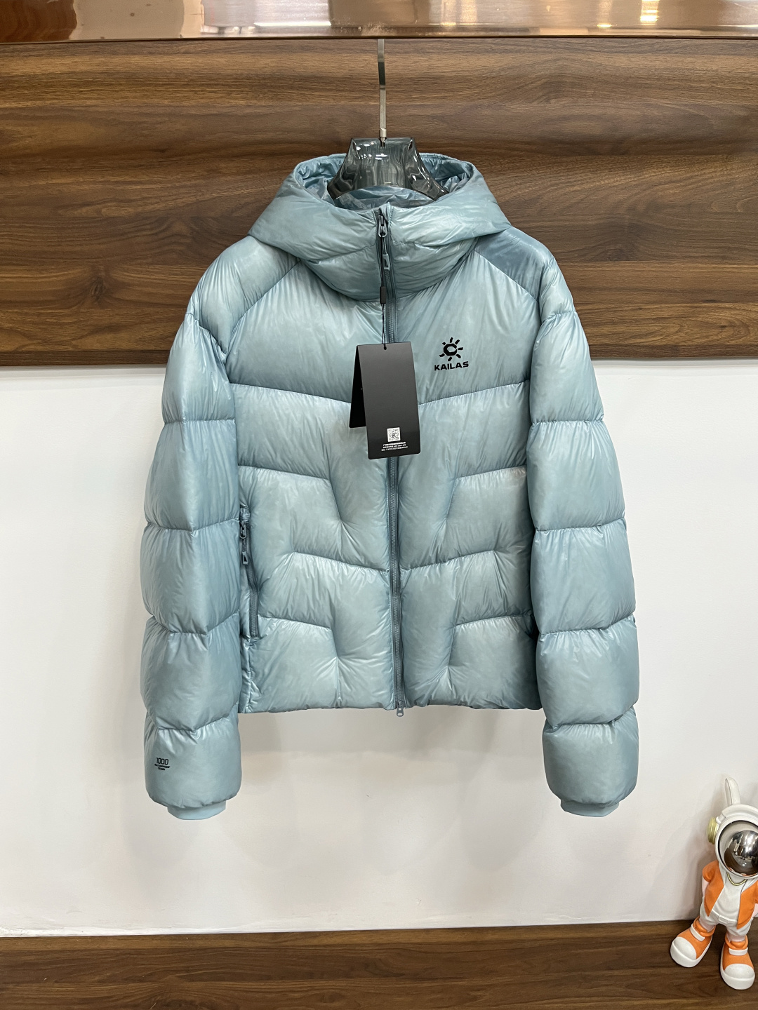 NO:625625,The main down recommendation is KAILAS 2025 popular down hooded down, outdoor down jacket, 90 white duck down filling!  Light luxury top casual down!  Size M-3XL H2025 winter new style,,down jacket,hats,alexander wang19860909羽绒主推 KAILAS 凯乐石 2025爆款羽绒连帽羽绒,户外羽绒冲锋衣,90白鸭绒填充！轻奢顶级休闲羽绒！尺码M-3XL H2025冬季新款,,down jacket,hats,alexander wang,Men's clothing