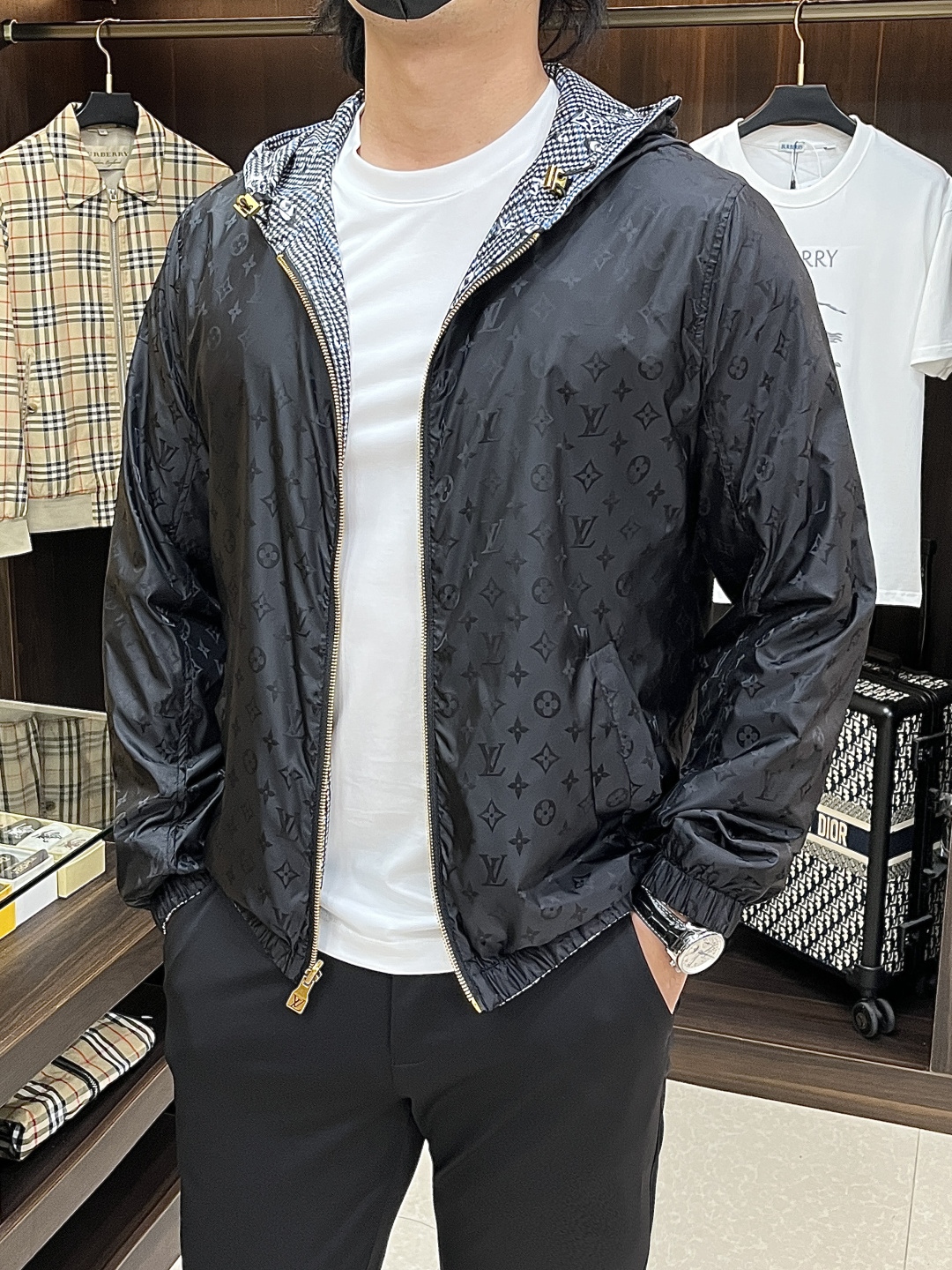 _dmA9sRKyHOvnRu_kTYhjKap0MolcbqLkbn0cFaQ