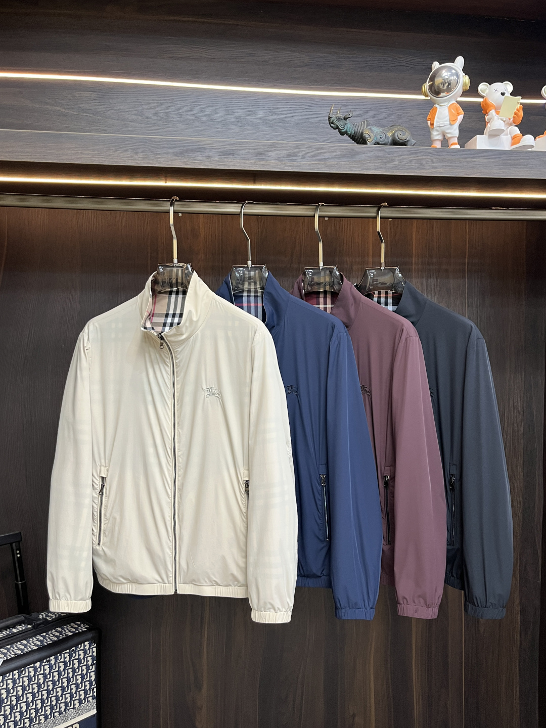 _djw9sPgBH-d7yJcQ0Gnqs2csEd-9dDxSp-vpYvg