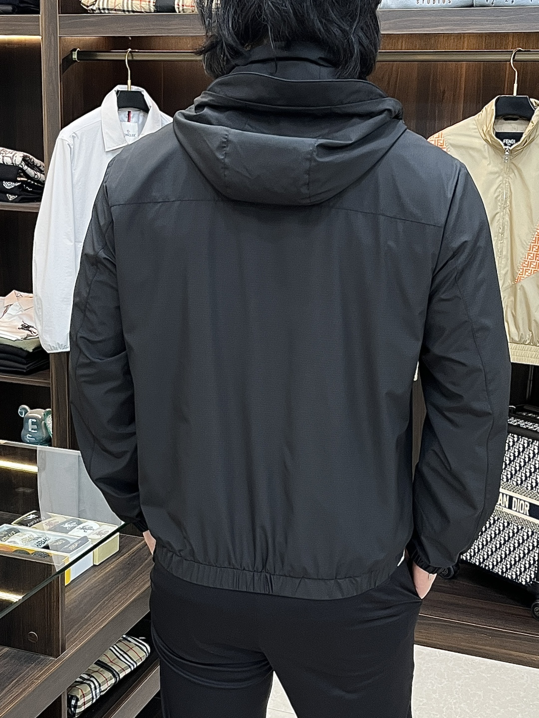Burberry 2026春季新款发布❤️巴宝莉立领夹克外套，隐藏帽衫设计春季爆款夹克外套，字母Logo
