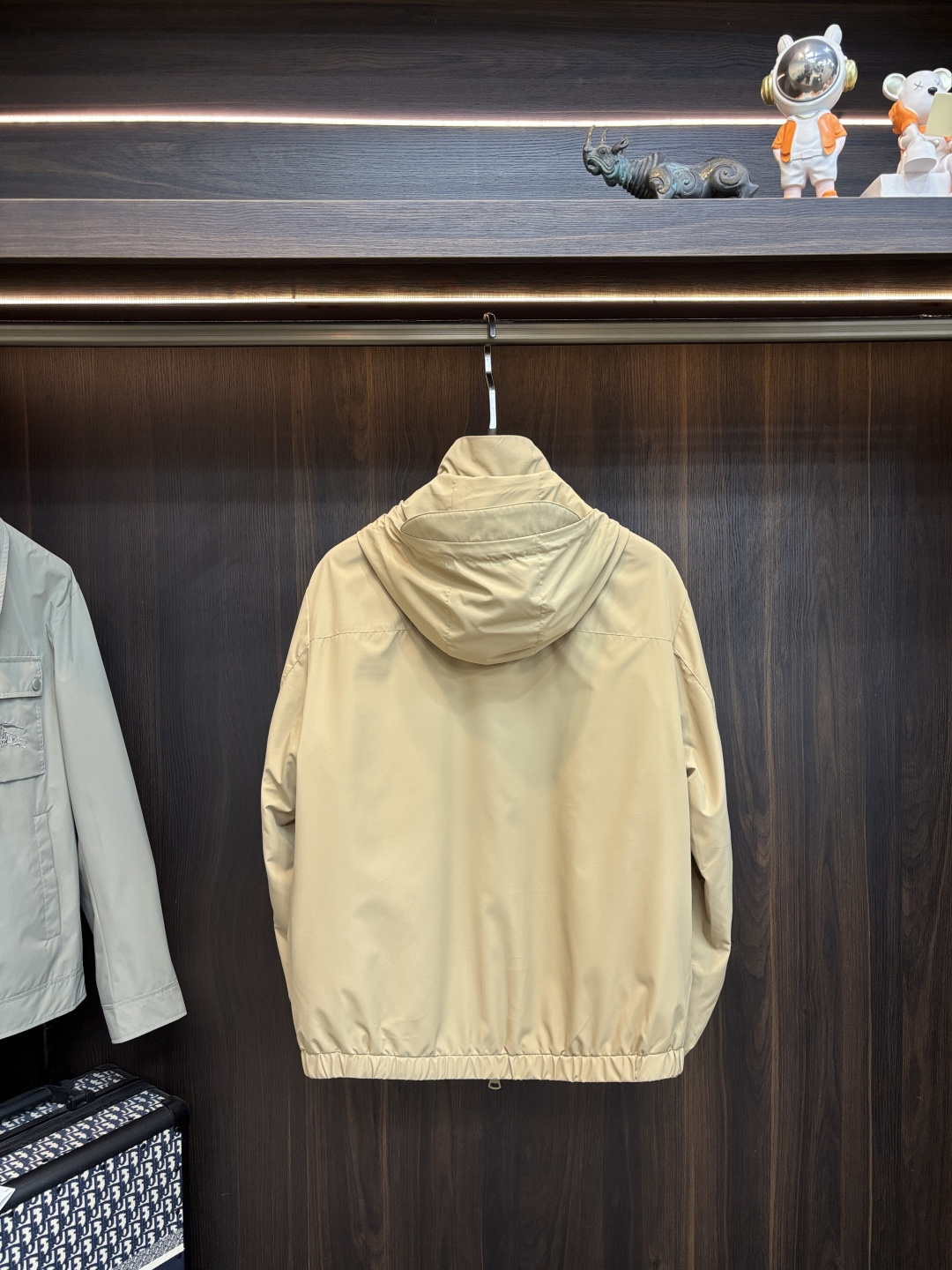 Burberry 2026春季新款发布❤️巴宝莉立领夹克外套，隐藏帽衫设计春季爆款夹克外套，字母Logo