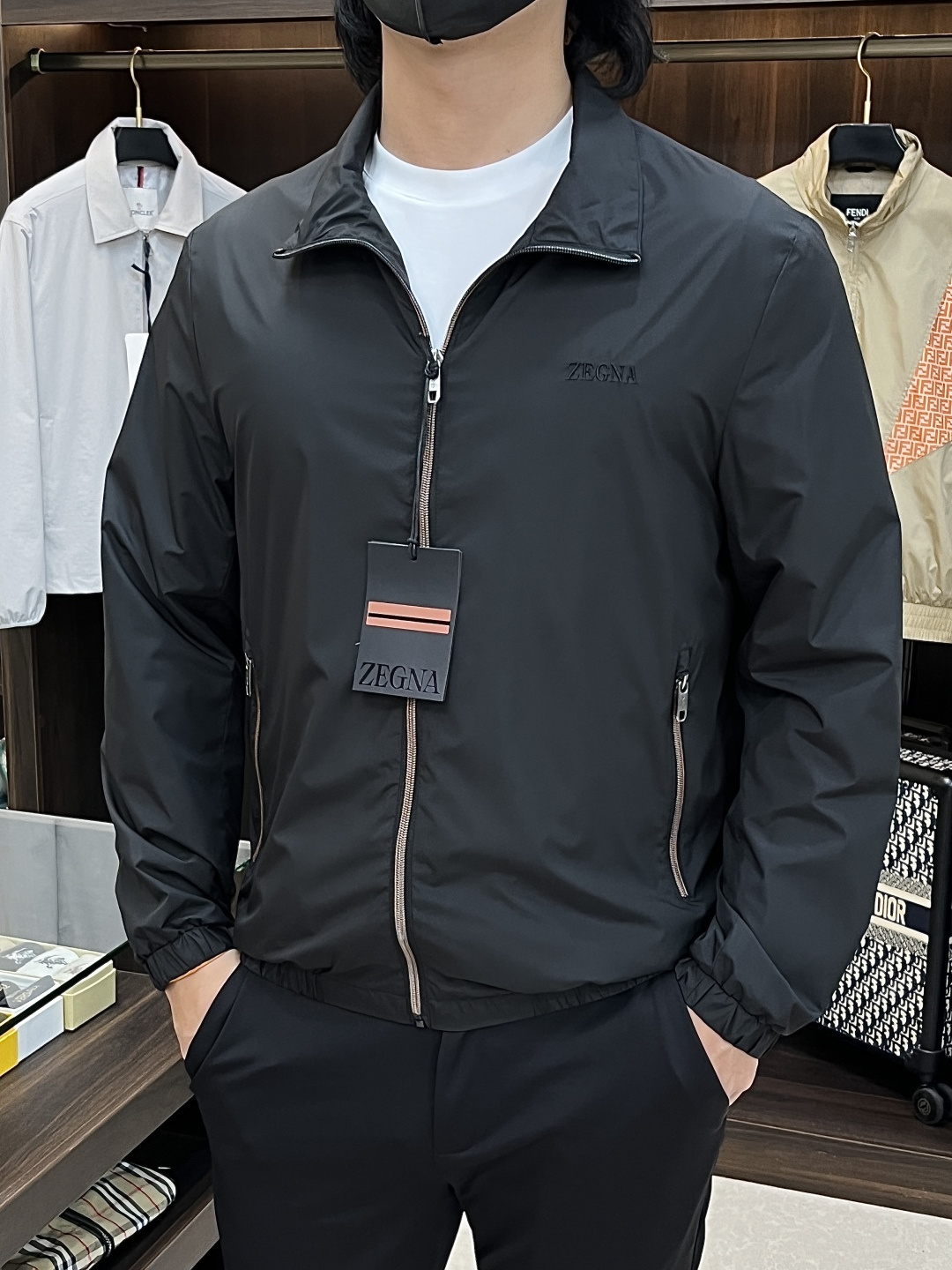 Zegna 2026春季新款发布❤️杰尼亚立领夹克外套，设计春季爆款夹克外套，字母Logo 刺绣款，穿上