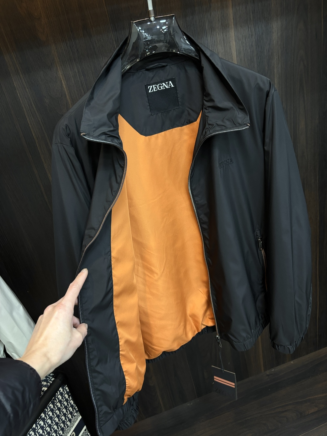 Zegna 2026春季新款发布❤️杰尼亚立领夹克外套，设计春季爆款夹克外套，字母Logo 刺绣款，穿上