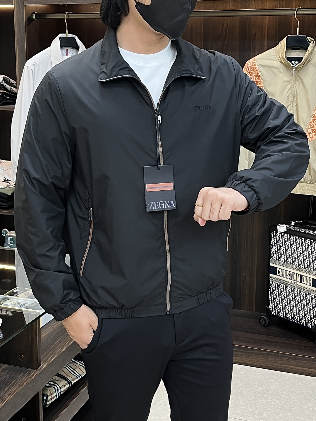 Zegna 2026春季新款发布❤️杰尼亚立领夹克外套，设计春季爆款夹克外套，字母Logo 刺绣款，穿上