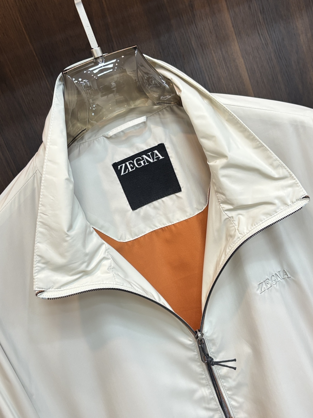 Zegna 2026春季新款发布❤️杰尼亚立领夹克外套，设计春季爆款夹克外套，字母Logo 刺绣款，穿上