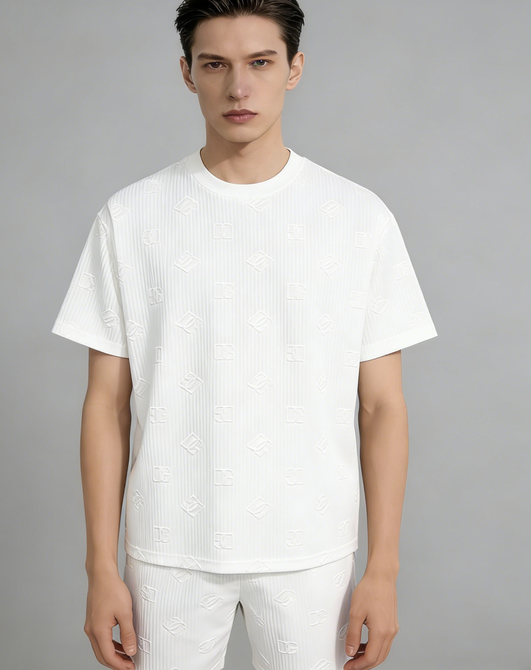 NO:859008,The main recommendation is D&G's new spring short-sleeved Dolce & Gabbana pure cotton round neck short-sleeved shorts suit. The pure cotton shorts suit has a great upper body effect. It is a leisure and vacation boutique!  Light luxury style, simple and elegant!  Size M-XXXL H2026 new model debut,,Dolce&Gabbana,Dolce&Gabbana,shorts,T-shirt,19860909主推 D&G 春季新款短袖 杜嘉班纳纯棉圆领短袖短裤套装,纯棉短裤套装,上身效果非常棒,休闲度假精品！轻奢风格简约大气！ 尺码M-XXXL H2026新款首发,,Dolce&Gabbana,Dolce&Gabbana,shorts,T-shirt,,Men's clothing