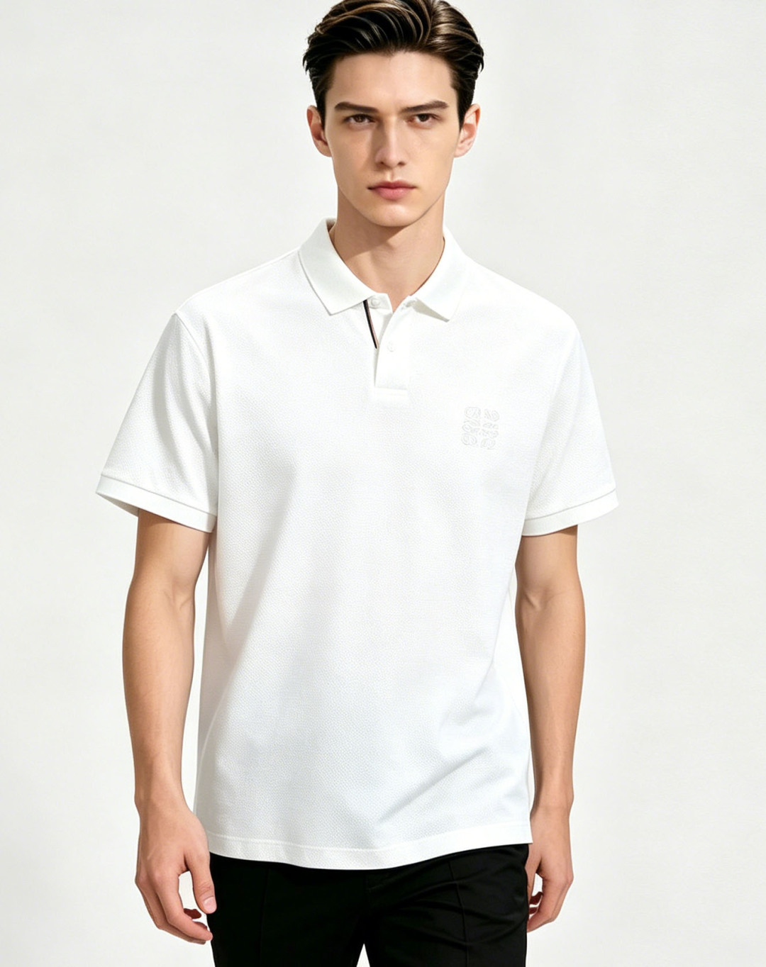 NO:859085,Mainly recommended Loewe spring exclusive new Loewe trendy men's fashion casual business lapel short-sleeved T-shirt. Spring new business casual lapel short-sleeved T-shirt, high-end European version original fashion fashion boutique!  It has high breathability and comfort, impeccable details, brand element design concept, and reflects high quality. It presents casual tailoring and the upper body shape is awesome!  Size M-XXXL H new model first release,,loewe,loewe,T-shirt,tees,t-shirt,19860909主推 Loewe 春季独家专供新款罗意威潮男时尚休闲商务翻领短袖T恤.春季新款商务休闲翻领短袖T恤衫,高端欧版原单潮流时尚精品！透气舒适度高,细节无可挑剔,品牌元素设计理念,体现高品质.呈现休闲裁剪,上身版型超赞！ 码数M-XXXL H新款首发,,loewe,loewe,T-shirt,tees，t-shirt,,Men's clothing