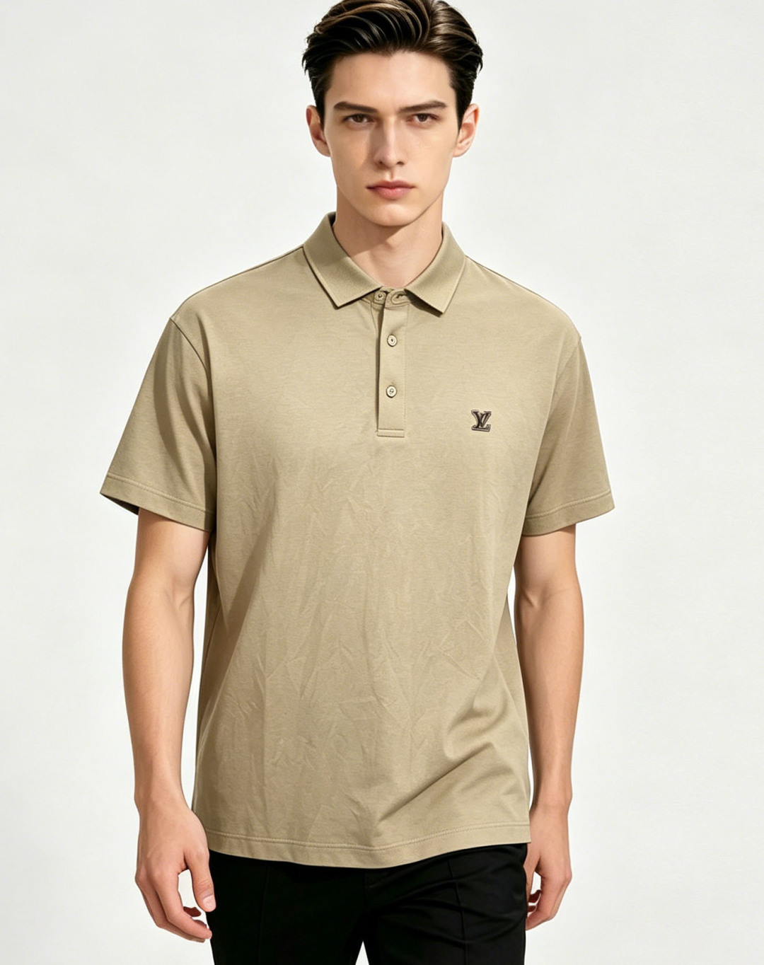 NO:859052,Mainly recommend LP spring exclusive new LP trendy men's fashion casual business lapel short-sleeved T-shirt. Spring new business casual lapel short-sleeved T-shirt, high-end European version original fashion fashion boutique!  It has high breathability and comfort, impeccable details, brand element design concept, and reflects high quality. It presents casual tailoring and the upper body shape is awesome!  Size M-XXXL H new model debut,,loro piana,T-shirt,tees,t-shirt,19860909主推 Lp 春季独家专供新款LP潮男时尚休闲商务翻领短袖T恤.春季新款商务休闲翻领短袖T恤衫,高端欧版原单潮流时尚精品！透气舒适度高,细节无可挑剔,品牌元素设计理念,体现高品质.呈现休闲裁剪,上身版型超赞！ 码数M-XXXL H新款首发,,loro piana,T-shirt,tees，t-shirt,,Men's clothing