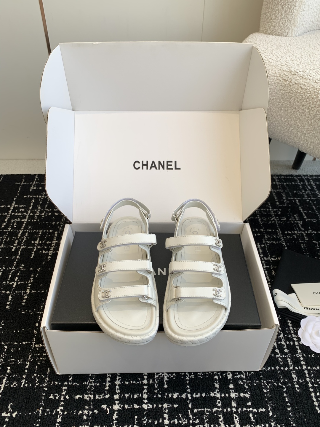 Chanel Fake
 Shoes Sandals Slippers Replica For Cheap
 Gold Hardware Sheepskin Spring/Summer Collection Beach