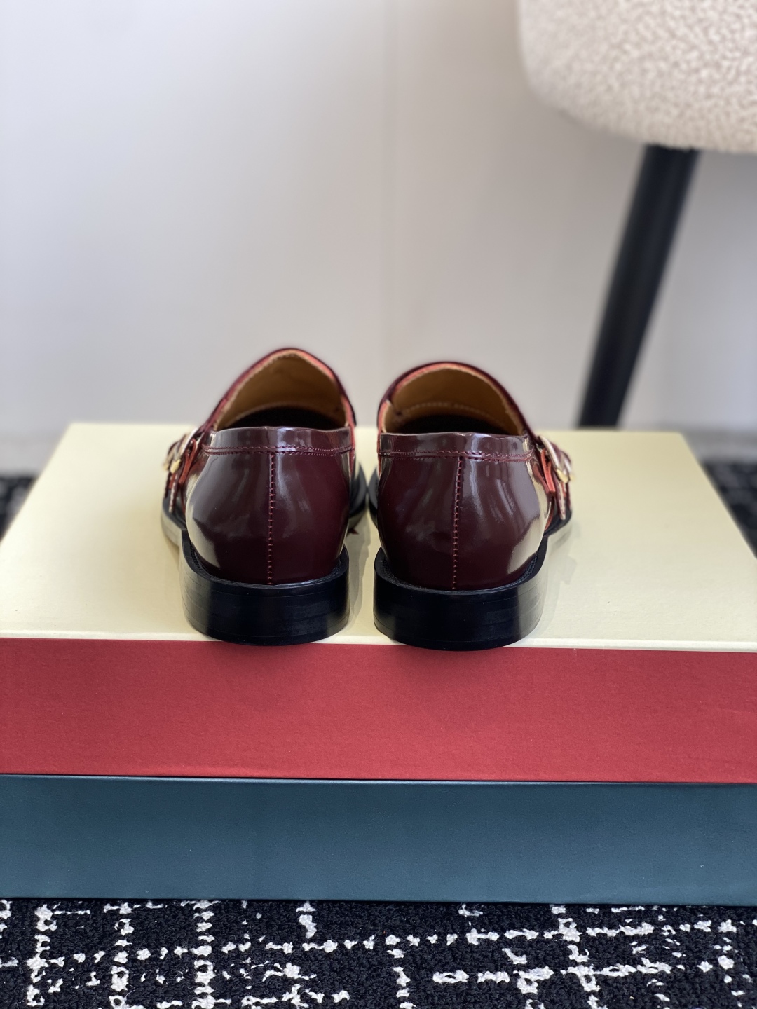 代购级
MARNI 25ss 春夏新款 矮跟乐福鞋 

乐福鞋是鞋业界的天花板，永不过时的一个代名词、想