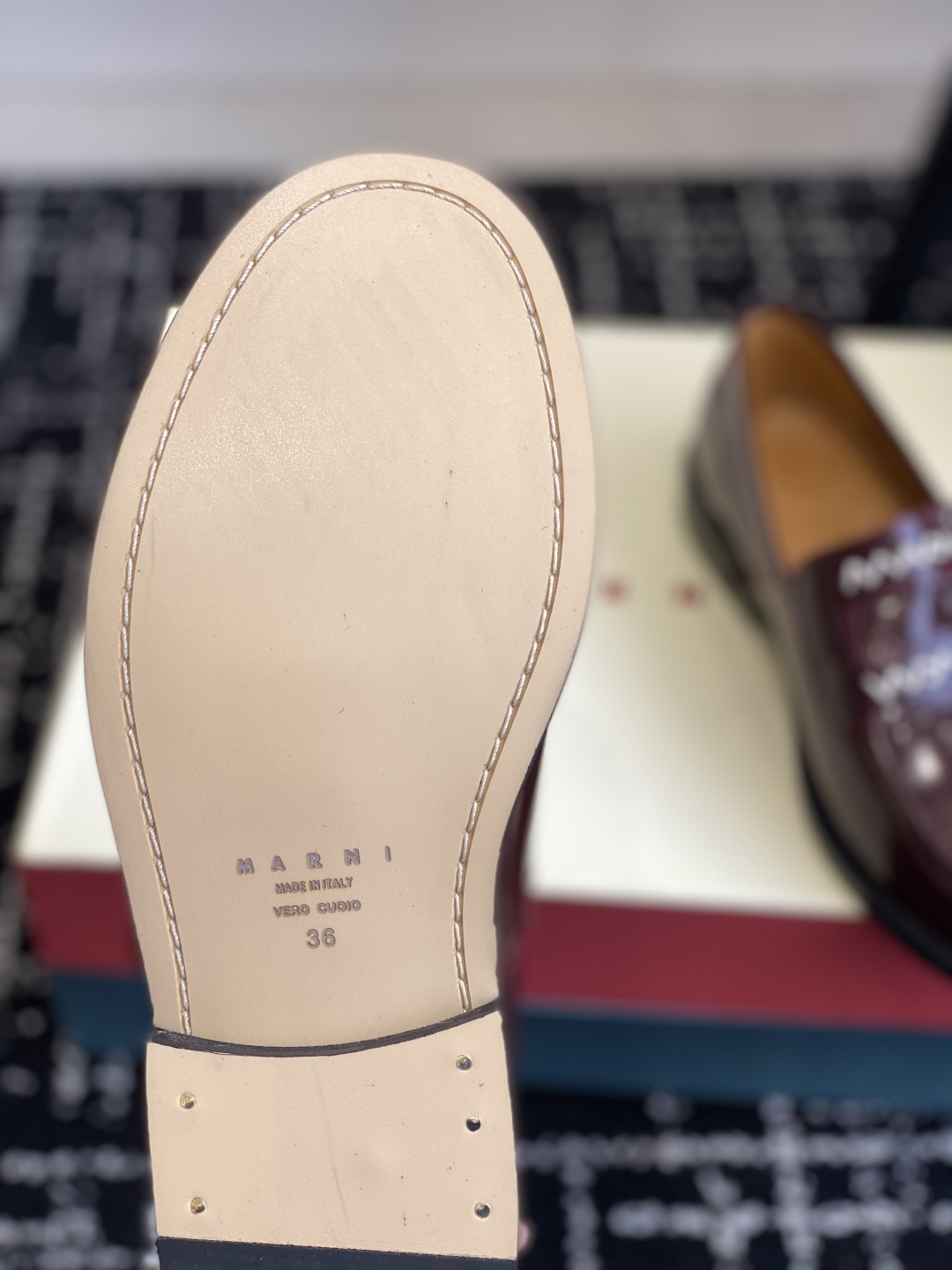 代购级
MARNI 25ss 春夏新款 矮跟乐福鞋 

乐福鞋是鞋业界的天花板，永不过时的一个代名词、想