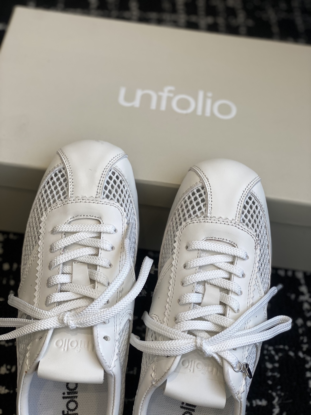 代购级
unfolio春夏 25新品Cross-Trainer系带低帮运动鞋

文咏珊张小斐众多网红 明