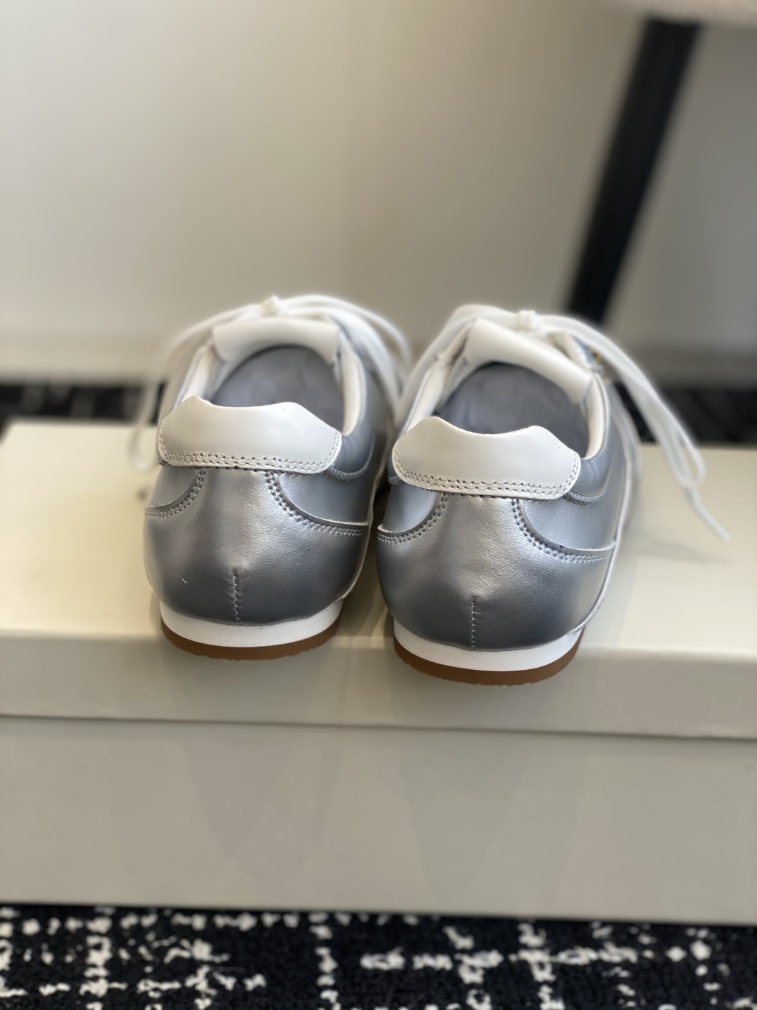 代购级
unfolio春夏 25新品Cross-Trainer系带低帮运动鞋

文咏珊张小斐众多网红 明