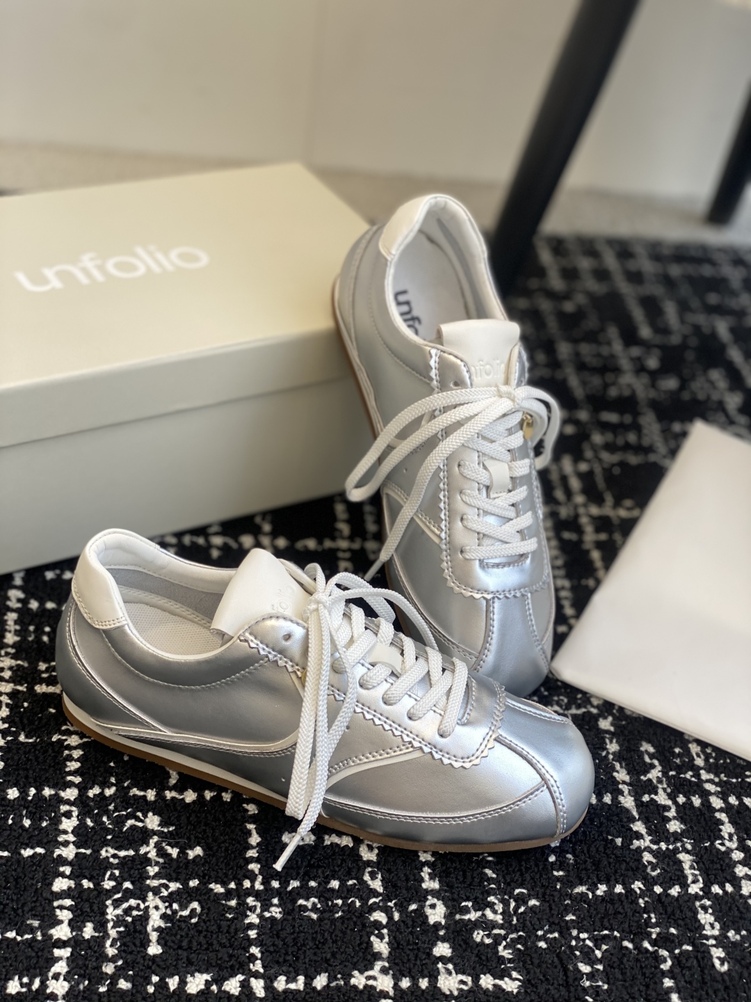 代购级
unfolio春夏 25新品Cross-Trainer系带低帮运动鞋

文咏珊张小斐众多网红 明