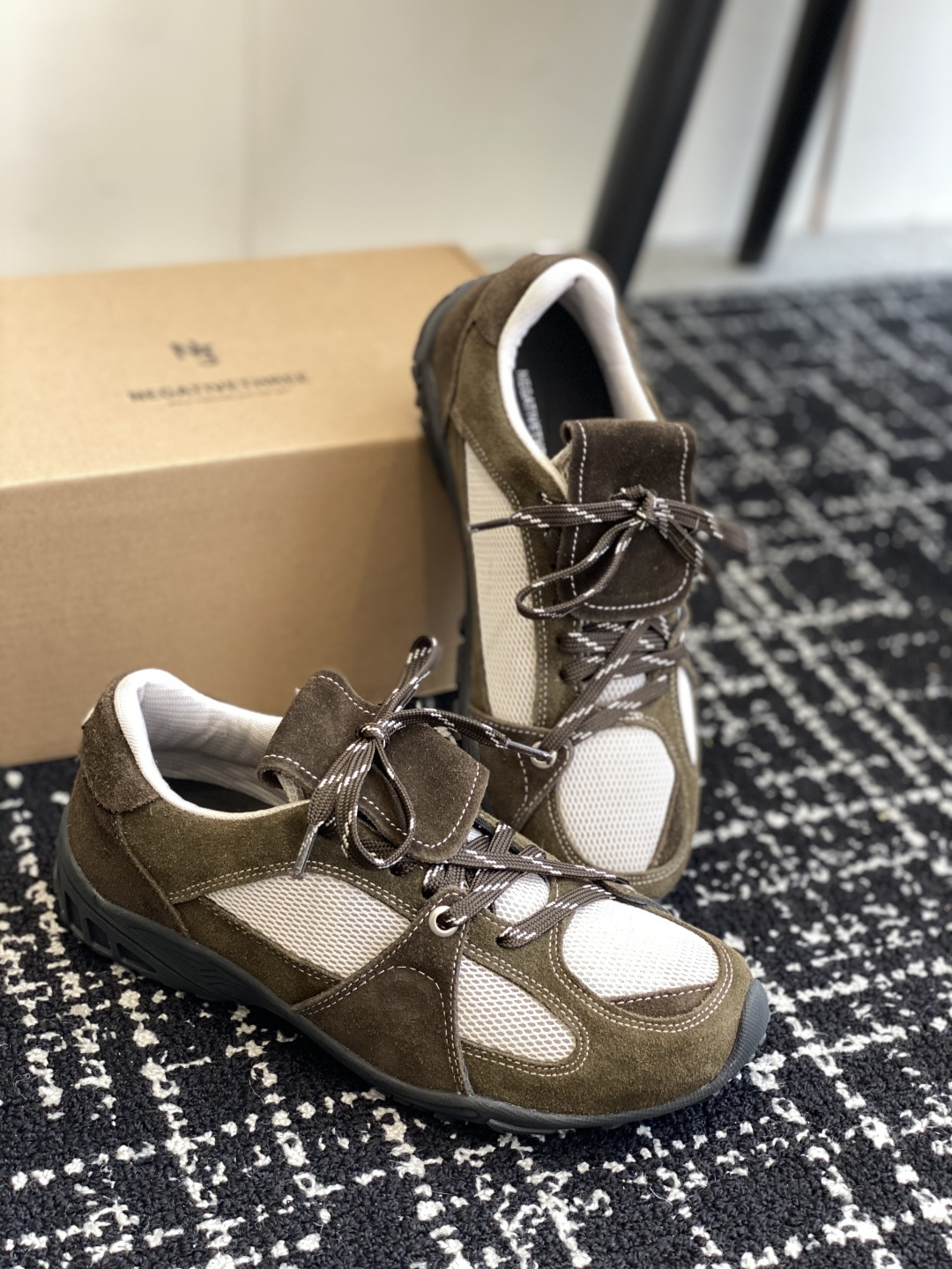 代购级
Negativethree(nt3)韩国设计师品牌机能运动鞋 原版1比1复制  

韩国各大网红