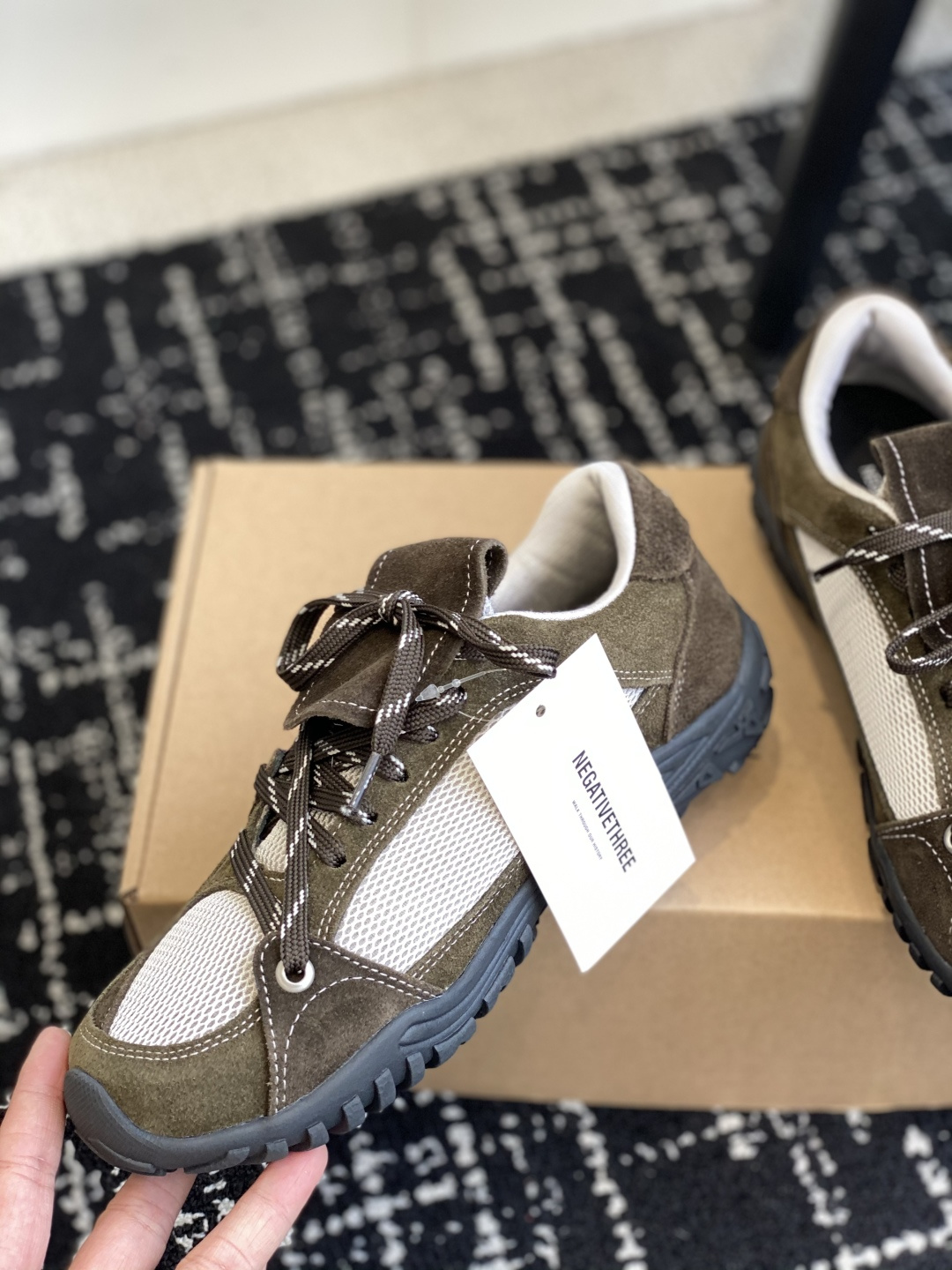 代购级
Negativethree(nt3)韩国设计师品牌机能运动鞋 原版1比1复制  

韩国各大网红