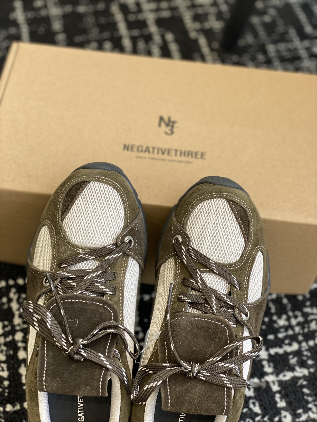 代购级
Negativethree(nt3)韩国设计师品牌机能运动鞋 原版1比1复制  

韩国各大网红