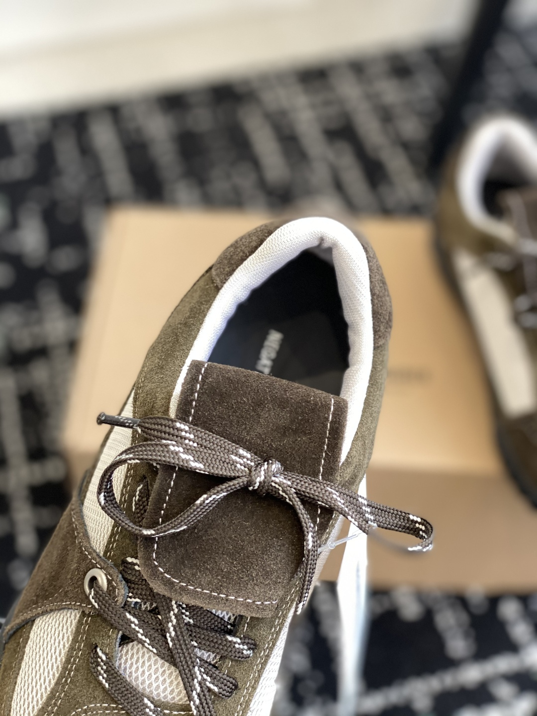 代购级
Negativethree(nt3)韩国设计师品牌机能运动鞋 原版1比1复制  

韩国各大网红