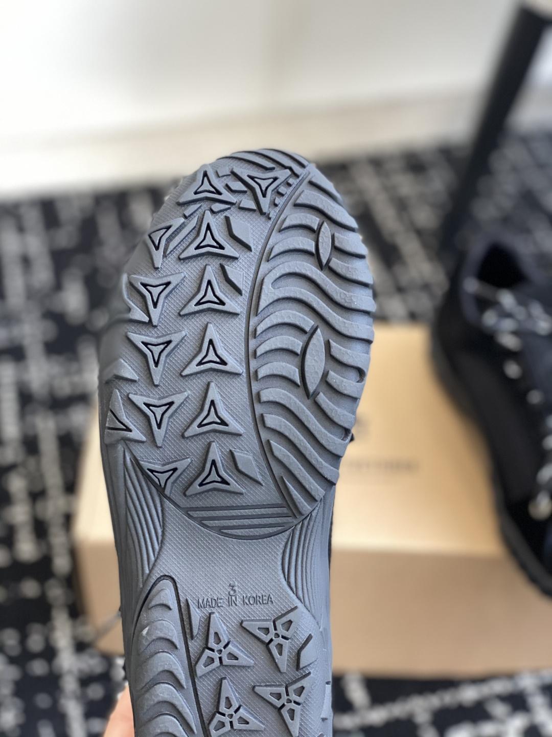 代购级
Negativethree(nt3)韩国设计师品牌机能运动鞋 原版1比1复制  

韩国各大网红