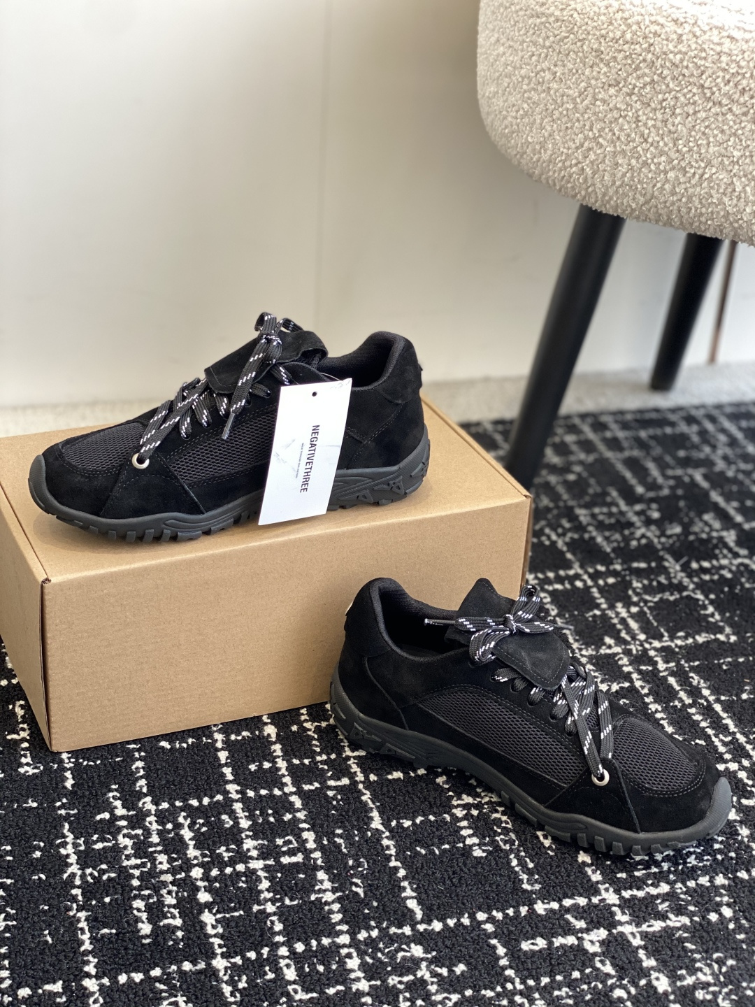 代购级
Negativethree(nt3)韩国设计师品牌机能运动鞋 原版1比1复制  

韩国各大网红