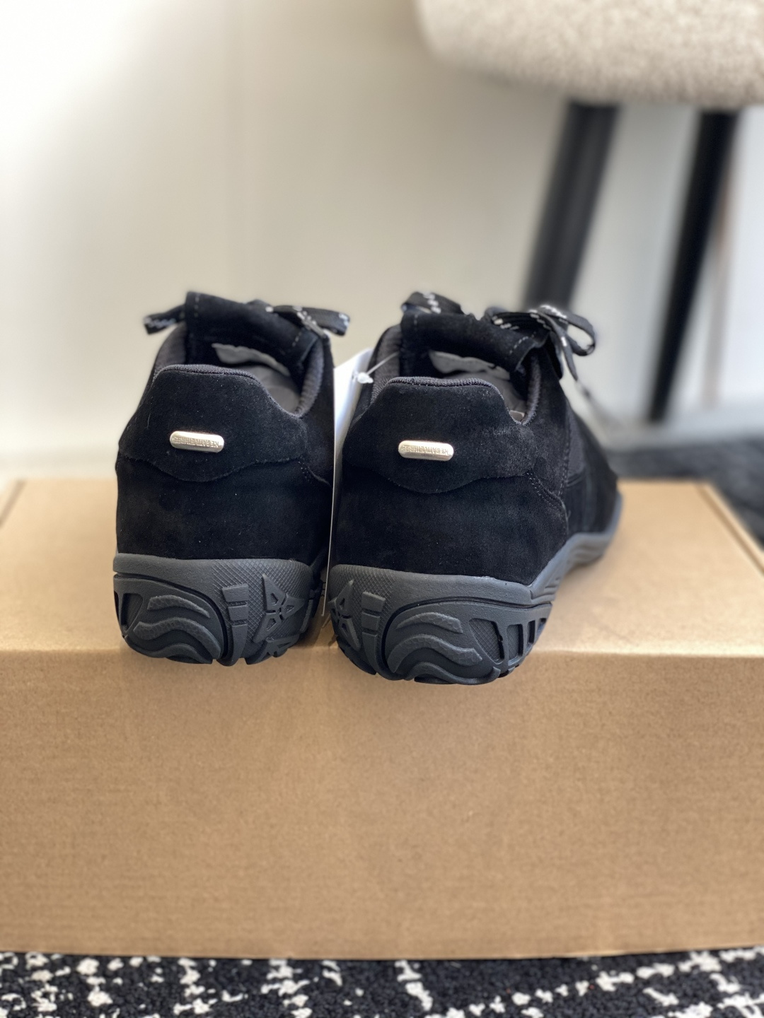 代购级
Negativethree(nt3)韩国设计师品牌机能运动鞋 原版1比1复制  

韩国各大网红