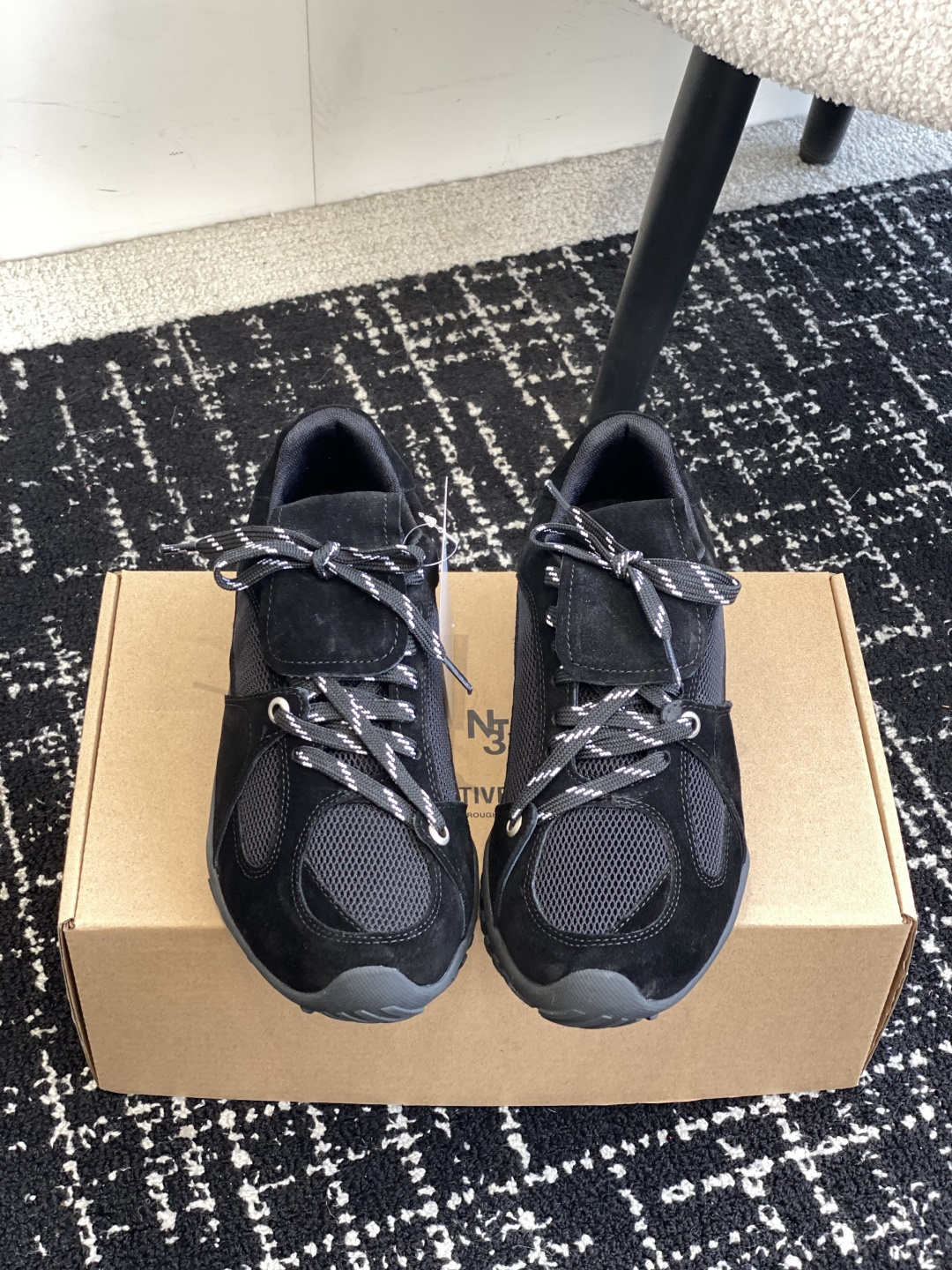 代购级
Negativethree(nt3)韩国设计师品牌机能运动鞋 原版1比1复制  

韩国各大网红