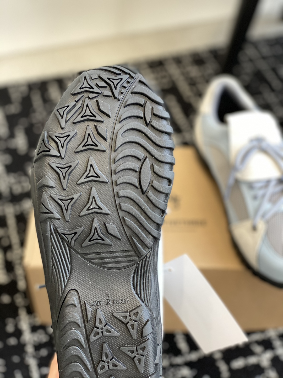 代购级
Negativethree(nt3)韩国设计师品牌机能运动鞋 原版1比1复制  

韩国各大网红