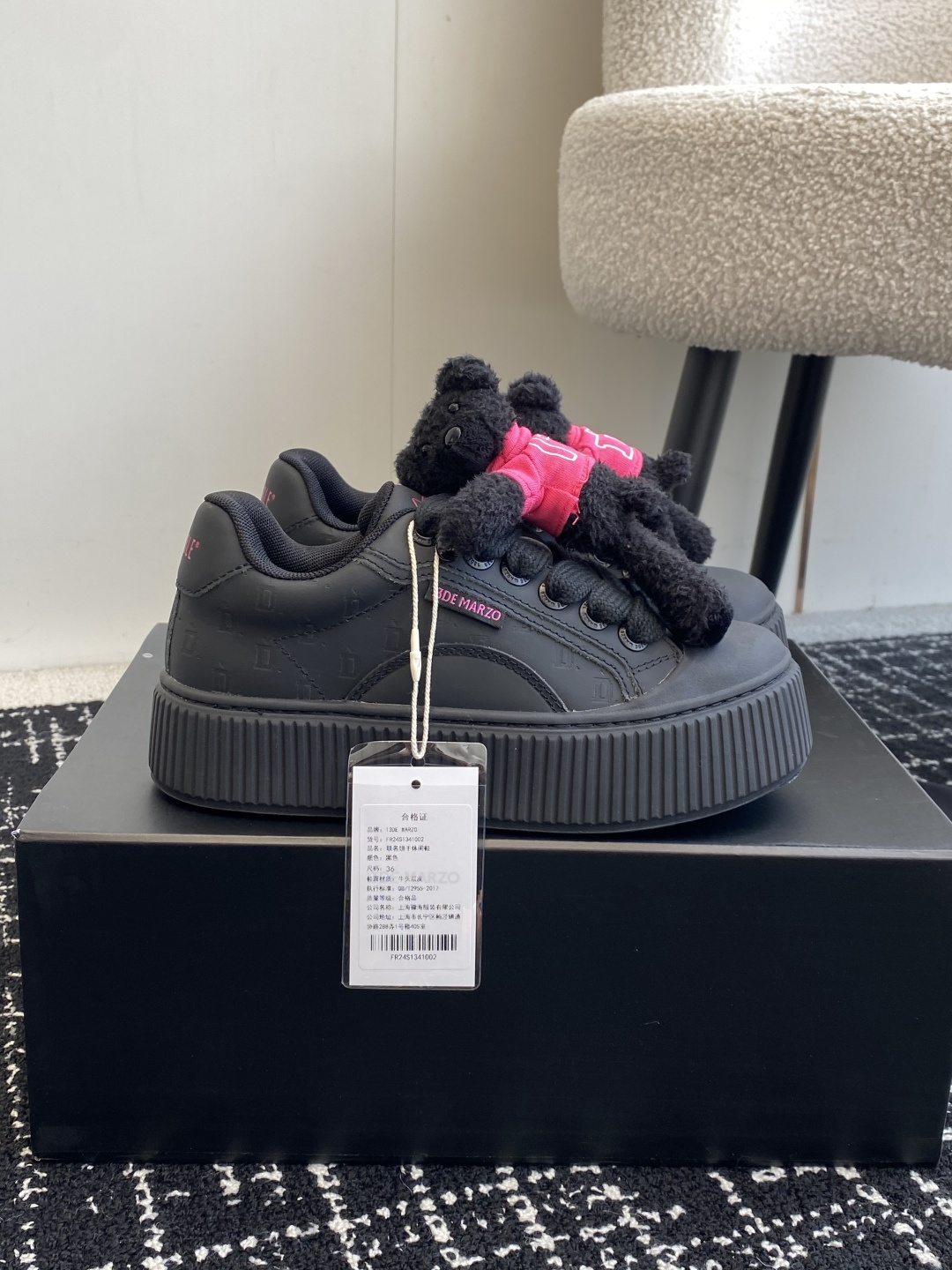 代购级
13DEMARZO 小众潮牌 25ss新款 立体玩偶 溶解鞋 休闲鞋

立体小熊玩偶溶解鞋 这双