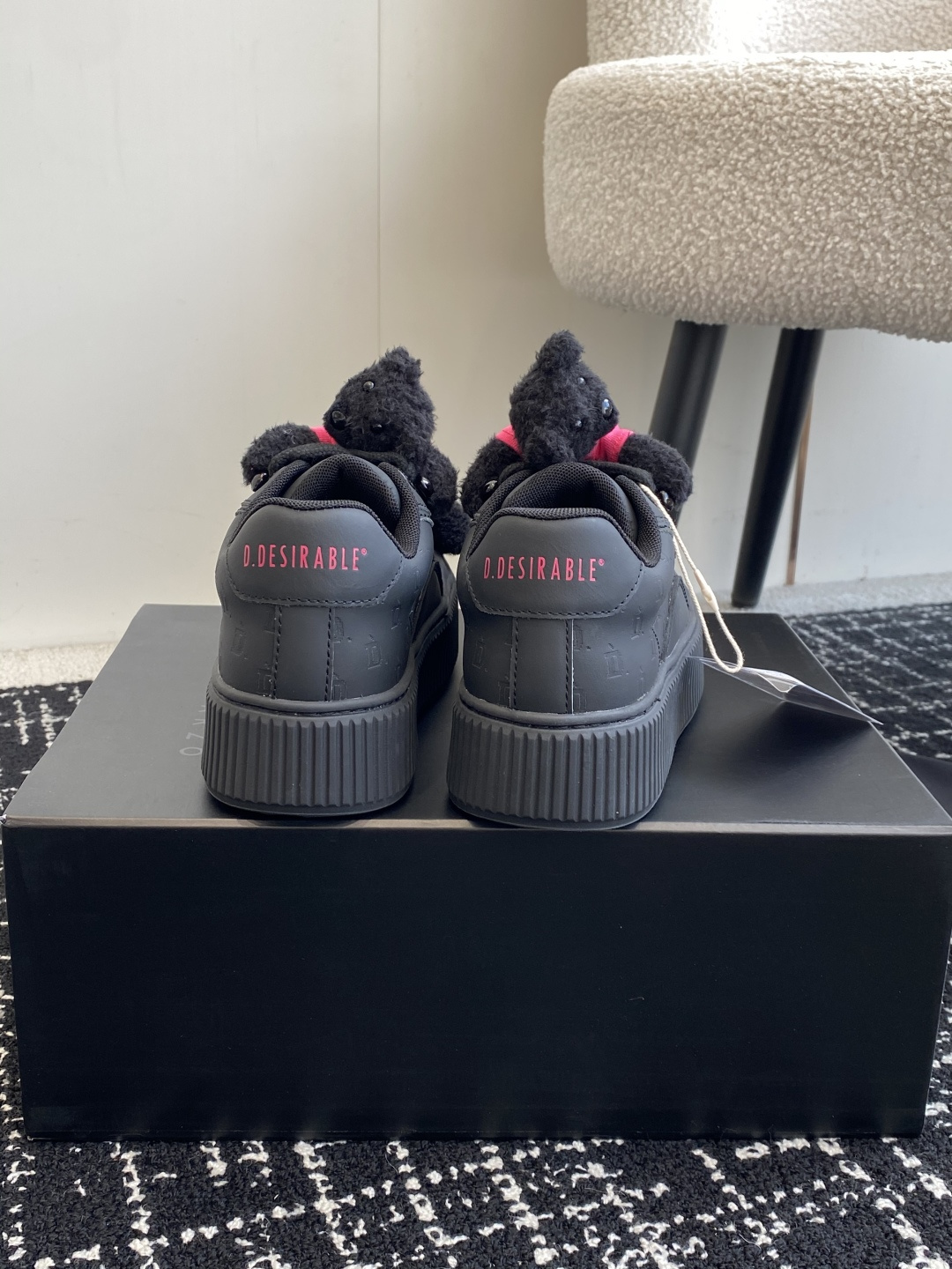 代购级
13DEMARZO 小众潮牌 25ss新款 立体玩偶 溶解鞋 休闲鞋

立体小熊玩偶溶解鞋 这双