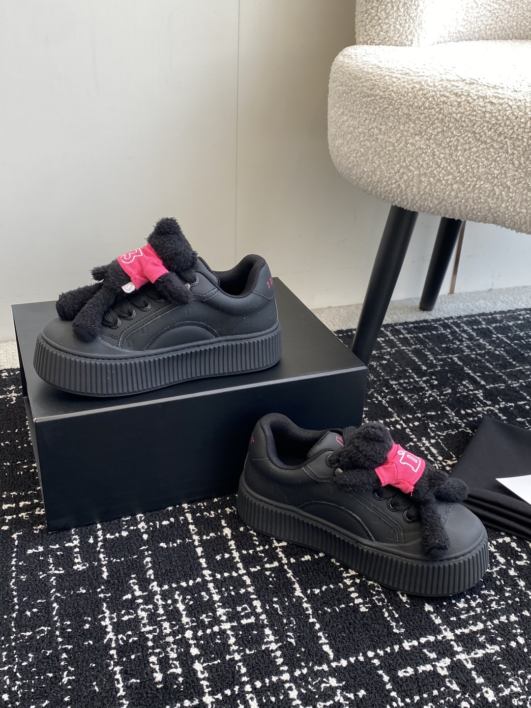 代购级
13DEMARZO 小众潮牌 25ss新款 立体玩偶 溶解鞋 休闲鞋

立体小熊玩偶溶解鞋 这双