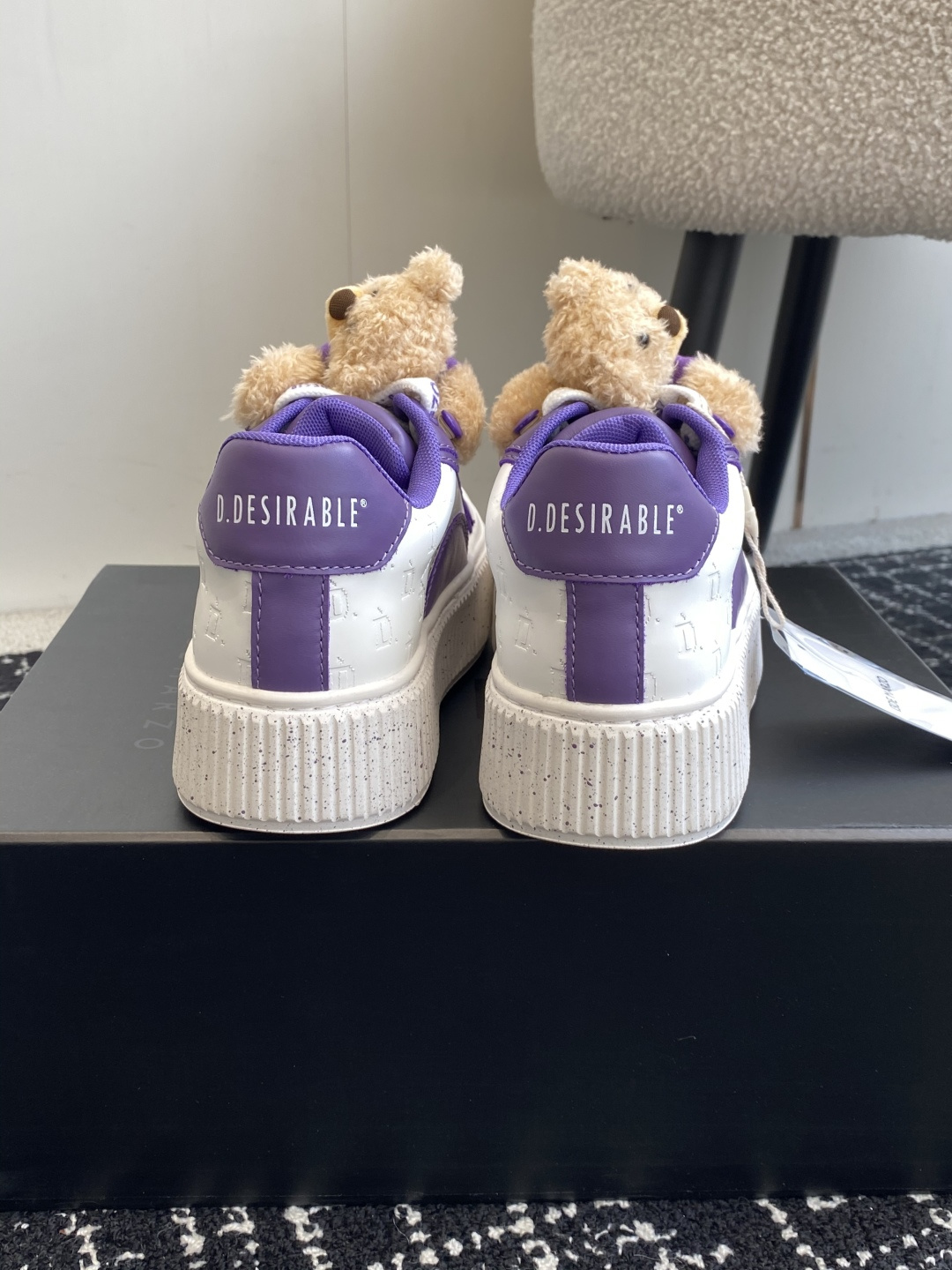 代购级
13DEMARZO 小众潮牌 25ss新款 立体玩偶 溶解鞋 休闲鞋

立体小熊玩偶溶解鞋 这双