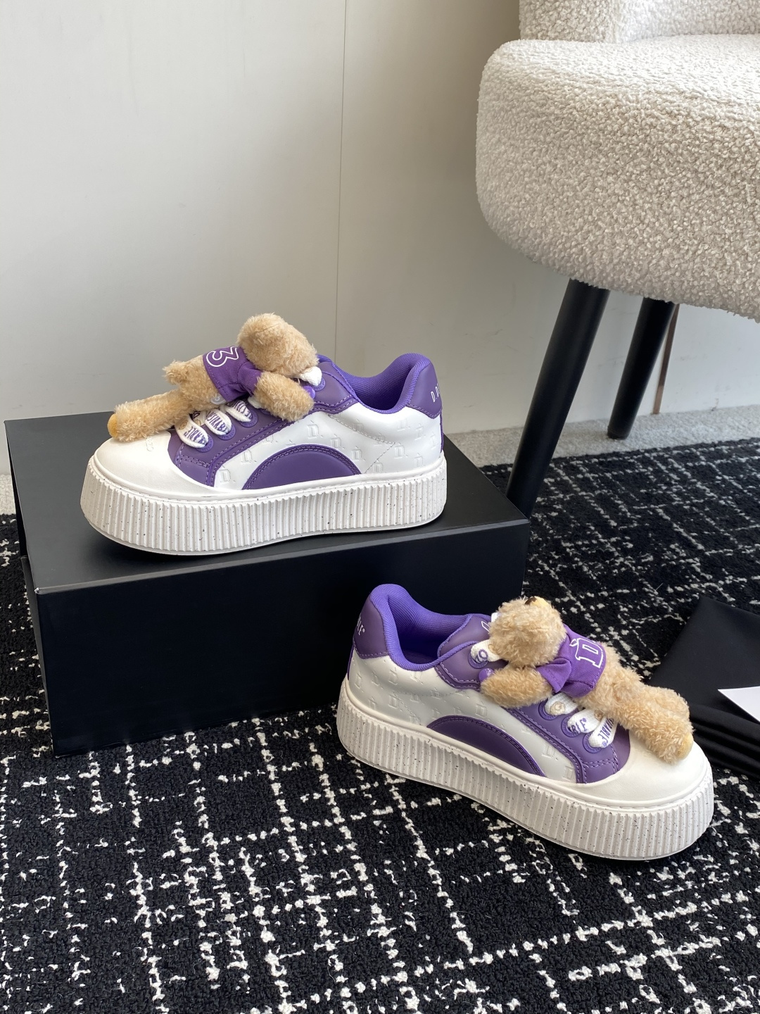 代购级
13DEMARZO 小众潮牌 25ss新款 立体玩偶 溶解鞋 休闲鞋

立体小熊玩偶溶解鞋 这双