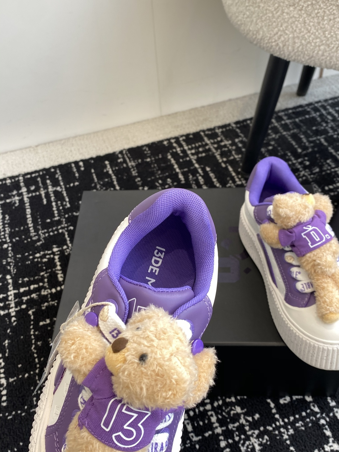 代购级
13DEMARZO 小众潮牌 25ss新款 立体玩偶 溶解鞋 休闲鞋

立体小熊玩偶溶解鞋 这双