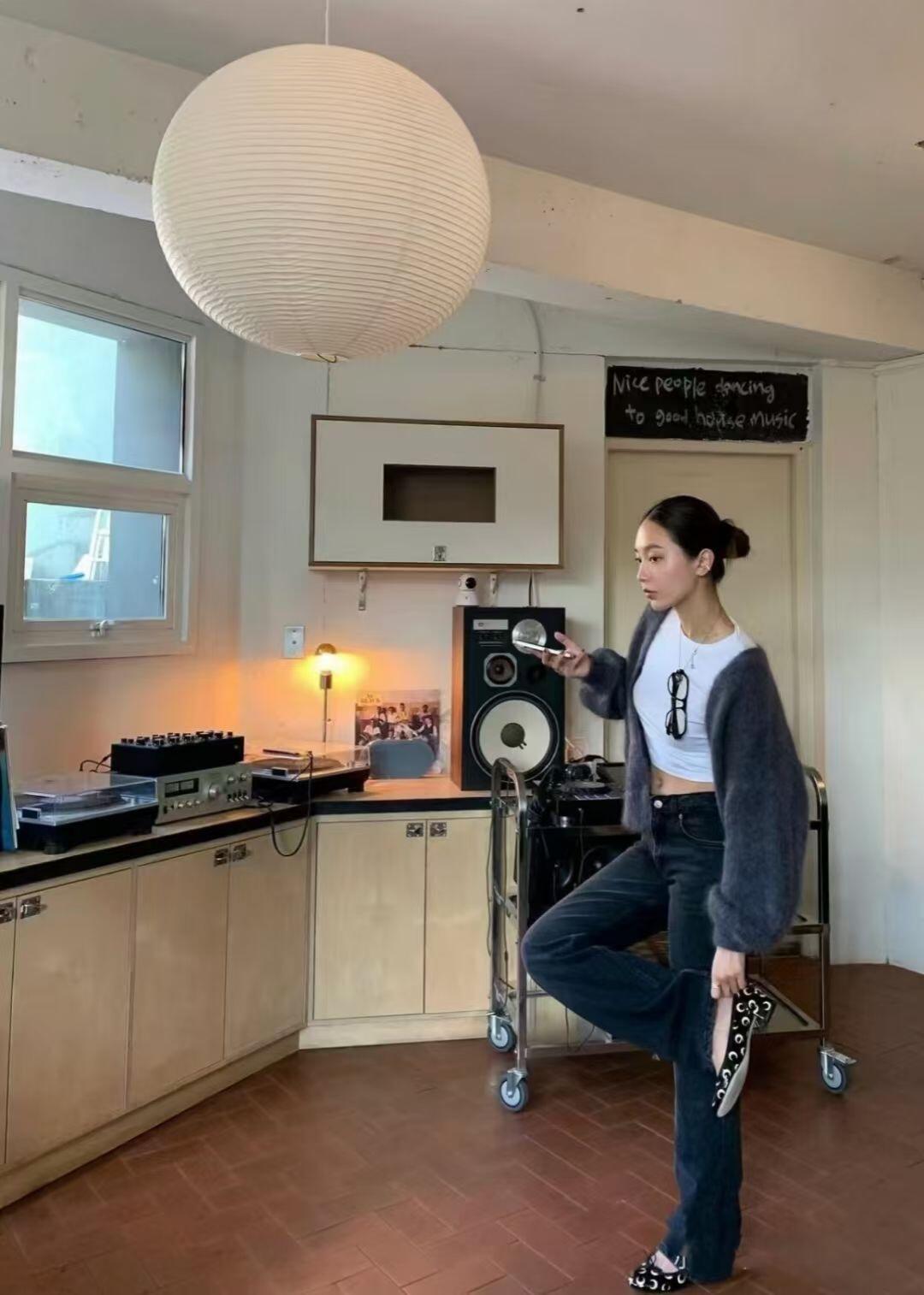 NO:227470,Foot picture reference, single shoes19860909上脚图 参考,单鞋,Women's Shoes