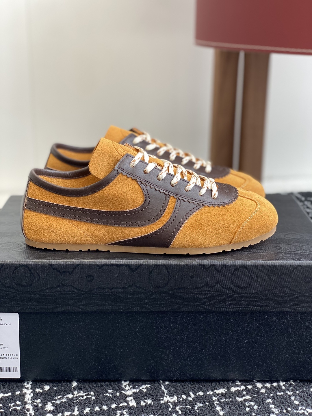 代购级(情侣款)
Dries Van Noten·DVN 25 ss 春夏 复古德训鞋
dvn的德训鞋