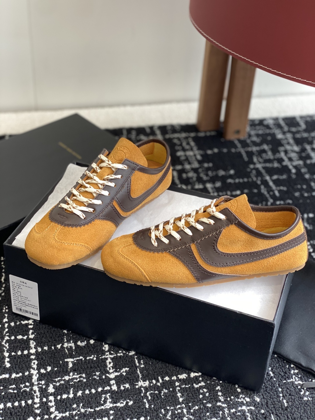 代购级(情侣款)
Dries Van Noten·DVN 25 ss 春夏 复古德训鞋
dvn的德训鞋