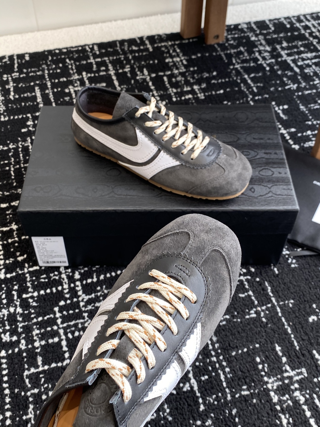 代购级（情侣款）
Dries Van Noten·DVN 25 ss 春夏 复古德训鞋

dvn的德训鞋
