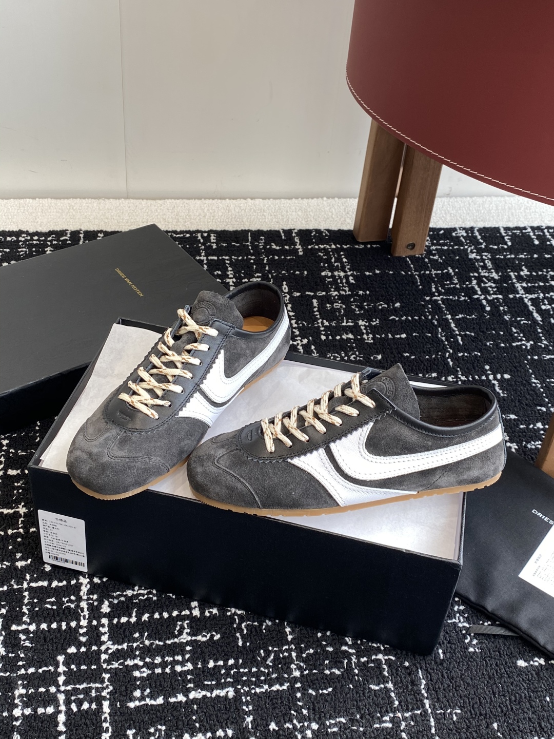代购级（情侣款）
Dries Van Noten·DVN 25 ss 春夏 复古德训鞋

dvn的德训鞋