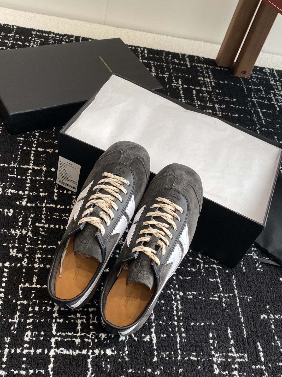 代购级（情侣款）
Dries Van Noten·DVN 25 ss 春夏 复古德训鞋

dvn的德训鞋