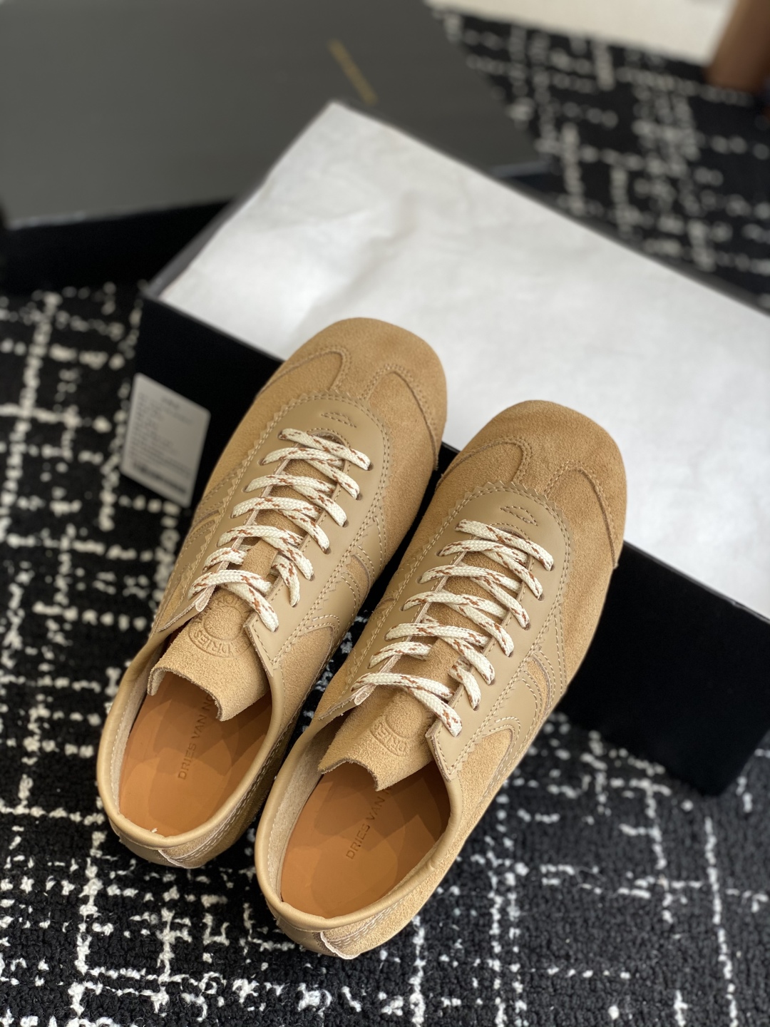 代购级（情侣款）
Dries Van Noten·DVN 25 ss 春夏 复古德训鞋

dvn的德训鞋