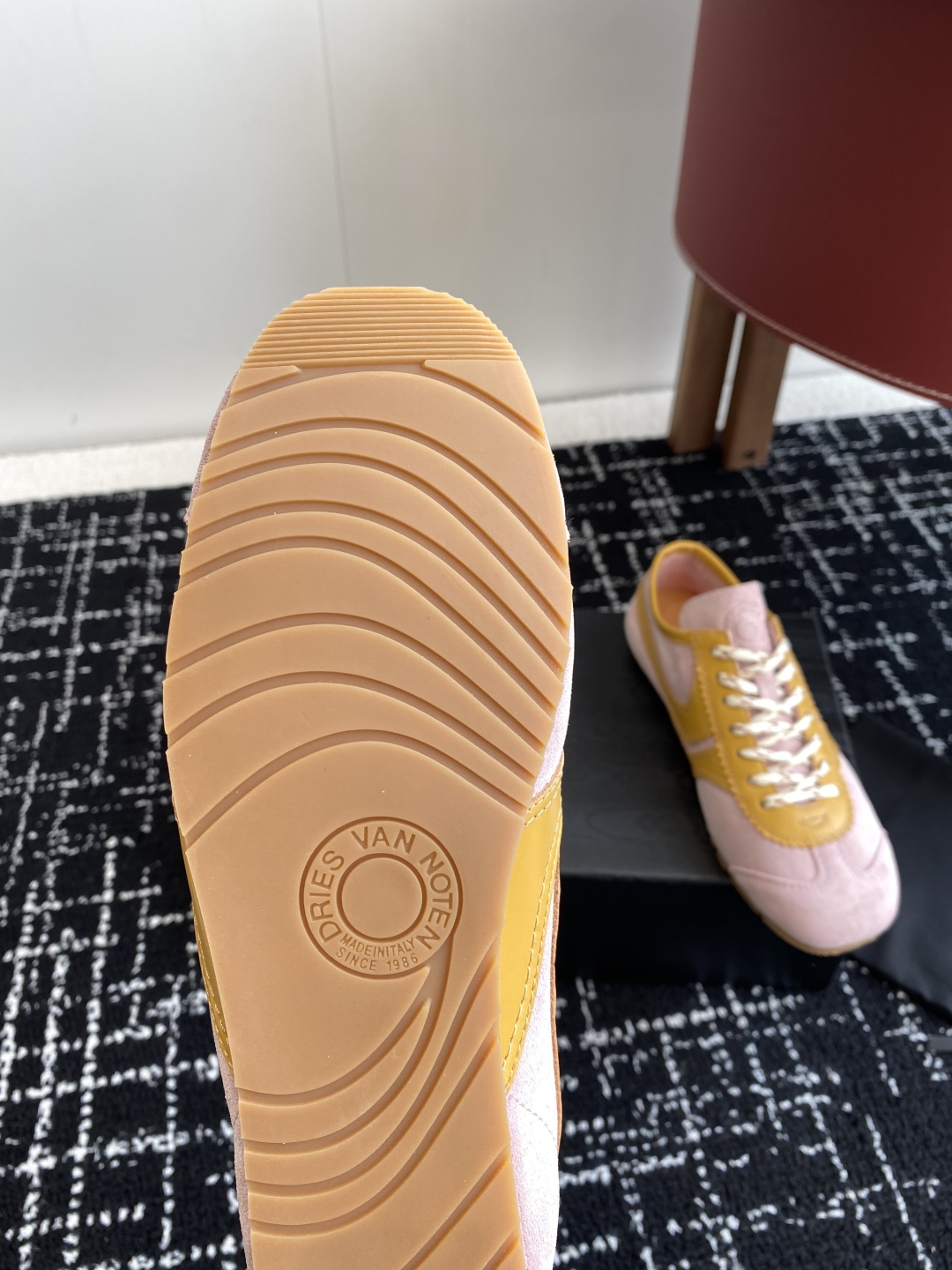 代购级（情侣款）
Dries Van Noten·DVN 25 ss 春夏 复古德训鞋

dvn的德训鞋