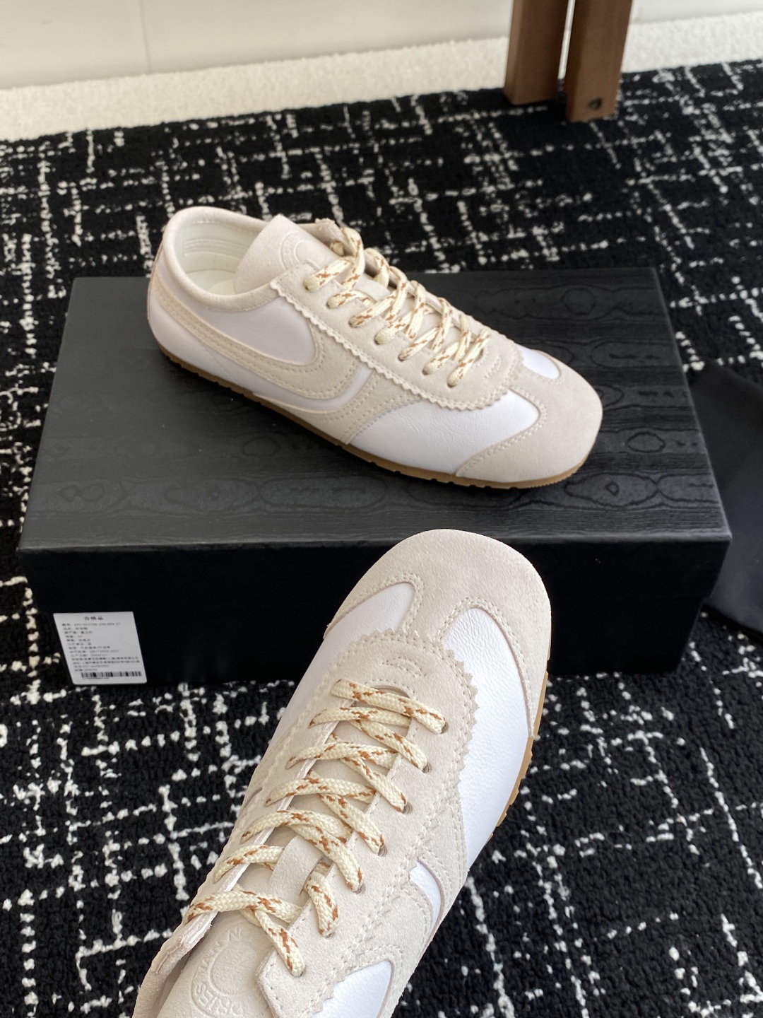 代购级（情侣款）
Dries Van Noten·DVN 25 ss 春夏 复古德训鞋

dvn的德训鞋