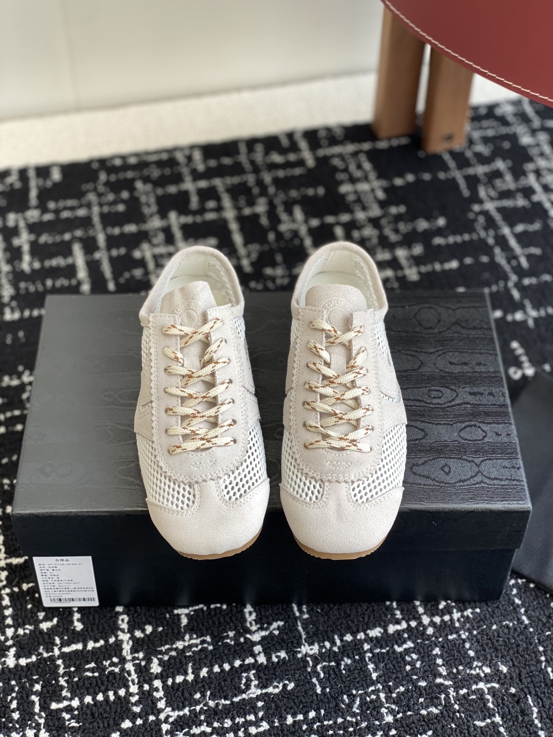 代购级(情侣款)
Dries Van Noten·DVN 25 ss 春夏 复古德训鞋
dvn的德训鞋