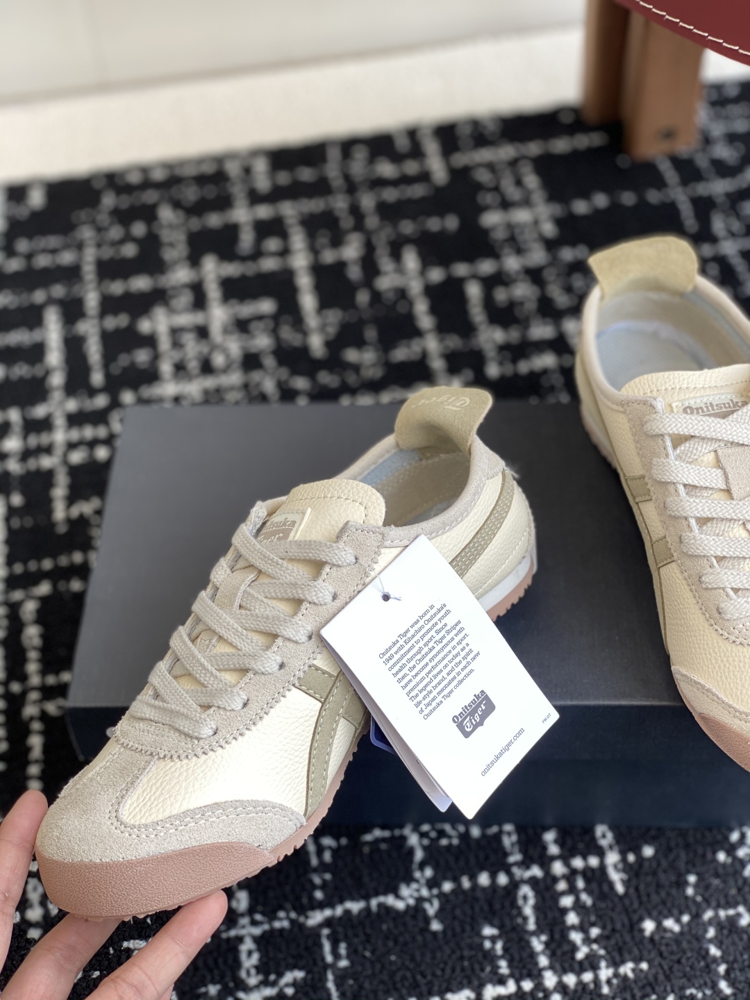 代购级
亚瑟士 Onitsuka Tiger鬼冢虎 反转李小龙

现代经典复古休闲MEXICO66，情侣