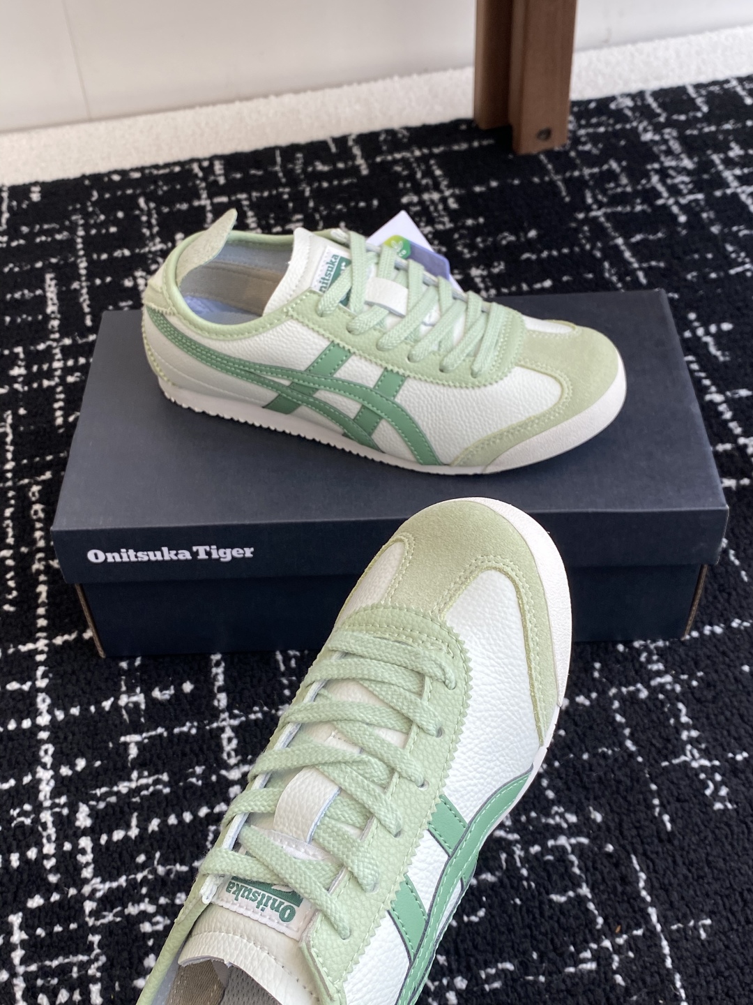 代购级
亚瑟士 Onitsuka Tiger鬼冢虎 反转李小龙

现代经典复古休闲MEXICO66，情侣