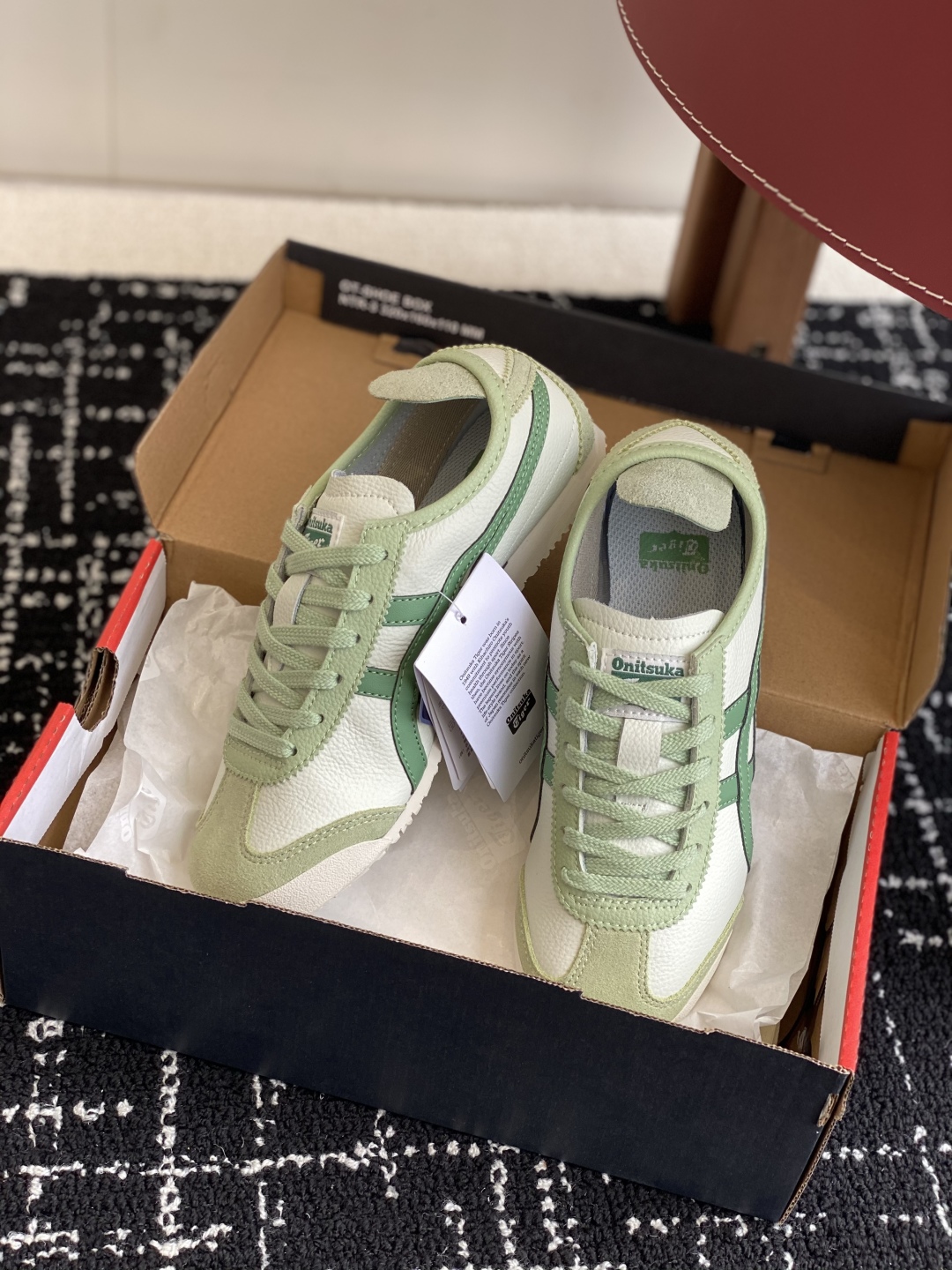 代购级
亚瑟士 Onitsuka Tiger鬼冢虎 反转李小龙

现代经典复古休闲MEXICO66，情侣
