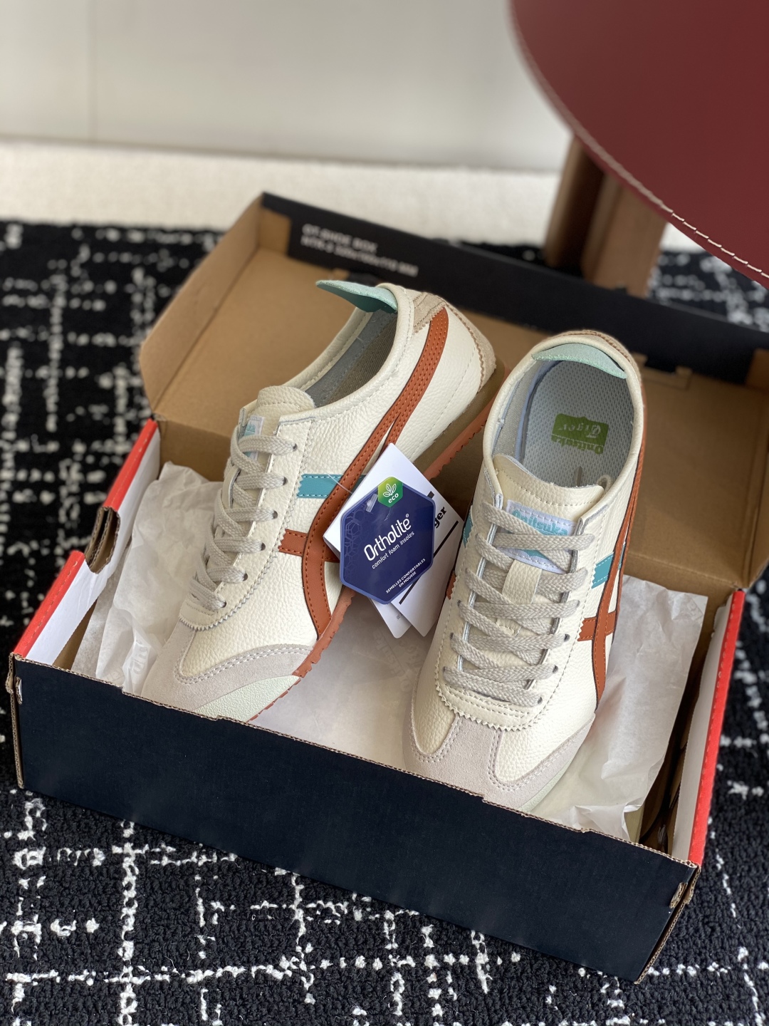 代购级
亚瑟士 Onitsuka Tiger鬼冢虎 反转李小龙

现代经典复古休闲MEXICO66，情侣